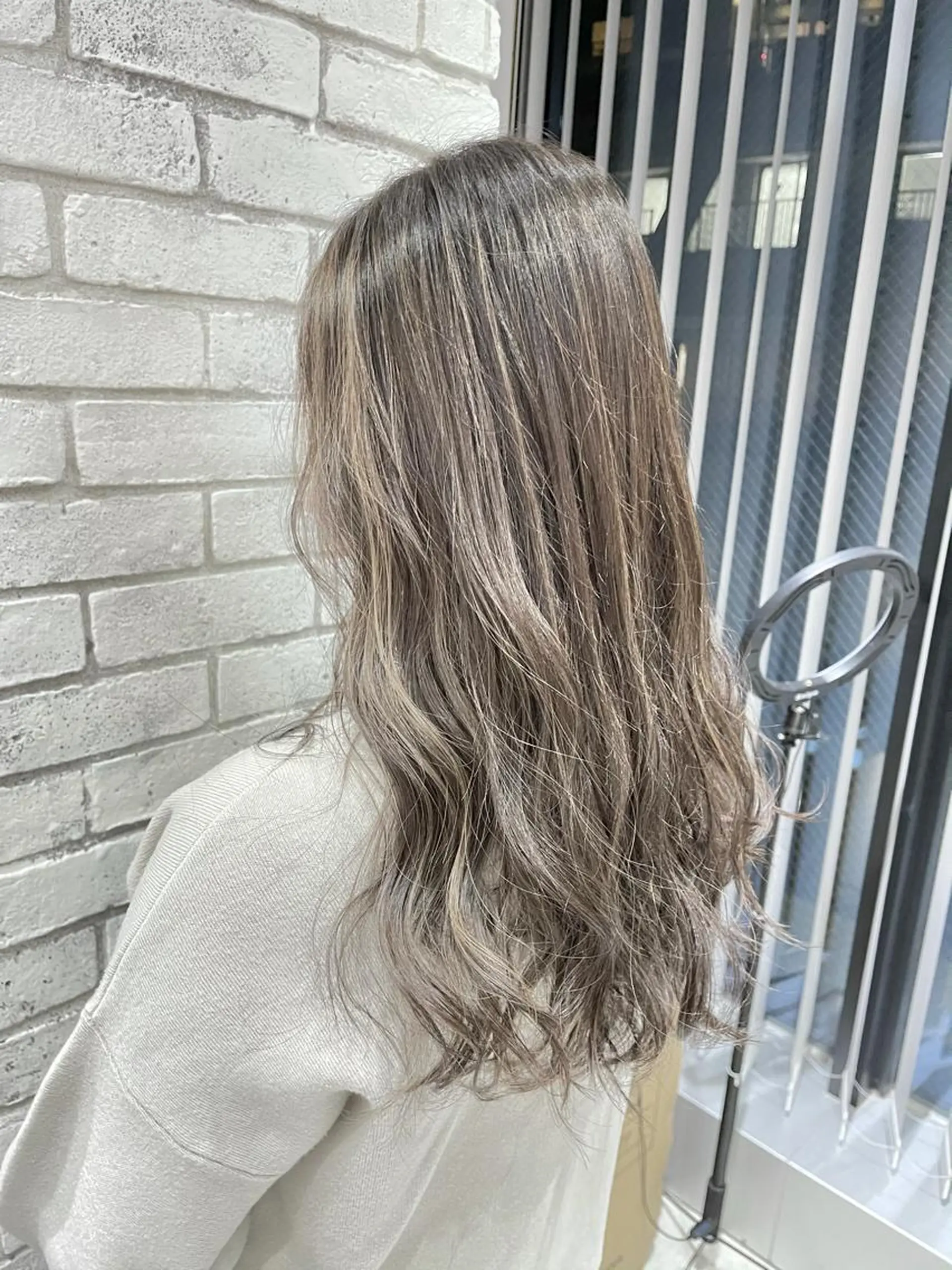 ロング カラー パーマ ヘアアレンジ アディクシーカラー ベージュカラー ブリーチ ケアブリーチ ミルクティーベージュ ヘアカラー filo byFeria渋谷所属・縮毛矯正/美髪 髪質改善/石田幸輔のヘアスタイル