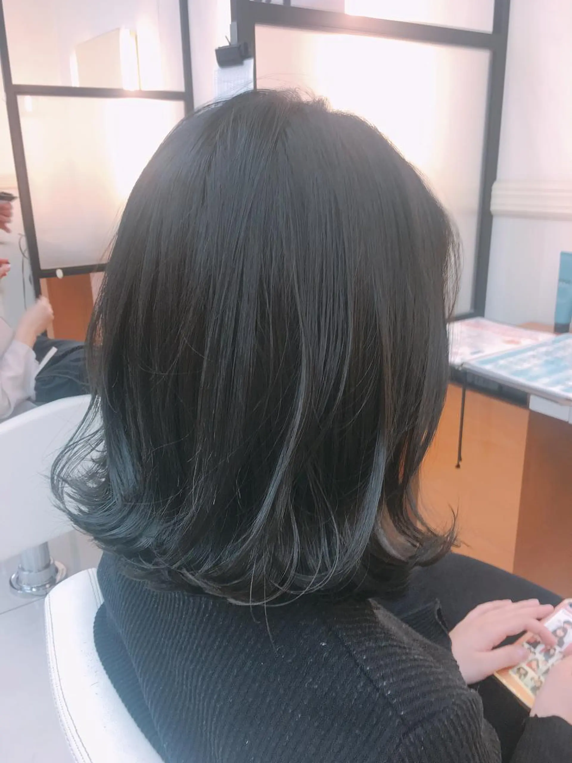 カラー アッシュ ブルーカラー ブルーアッシュ イルミナカラー 外国人風カラー N° jillva ♦️川端裕司♦️のヘアスタイル