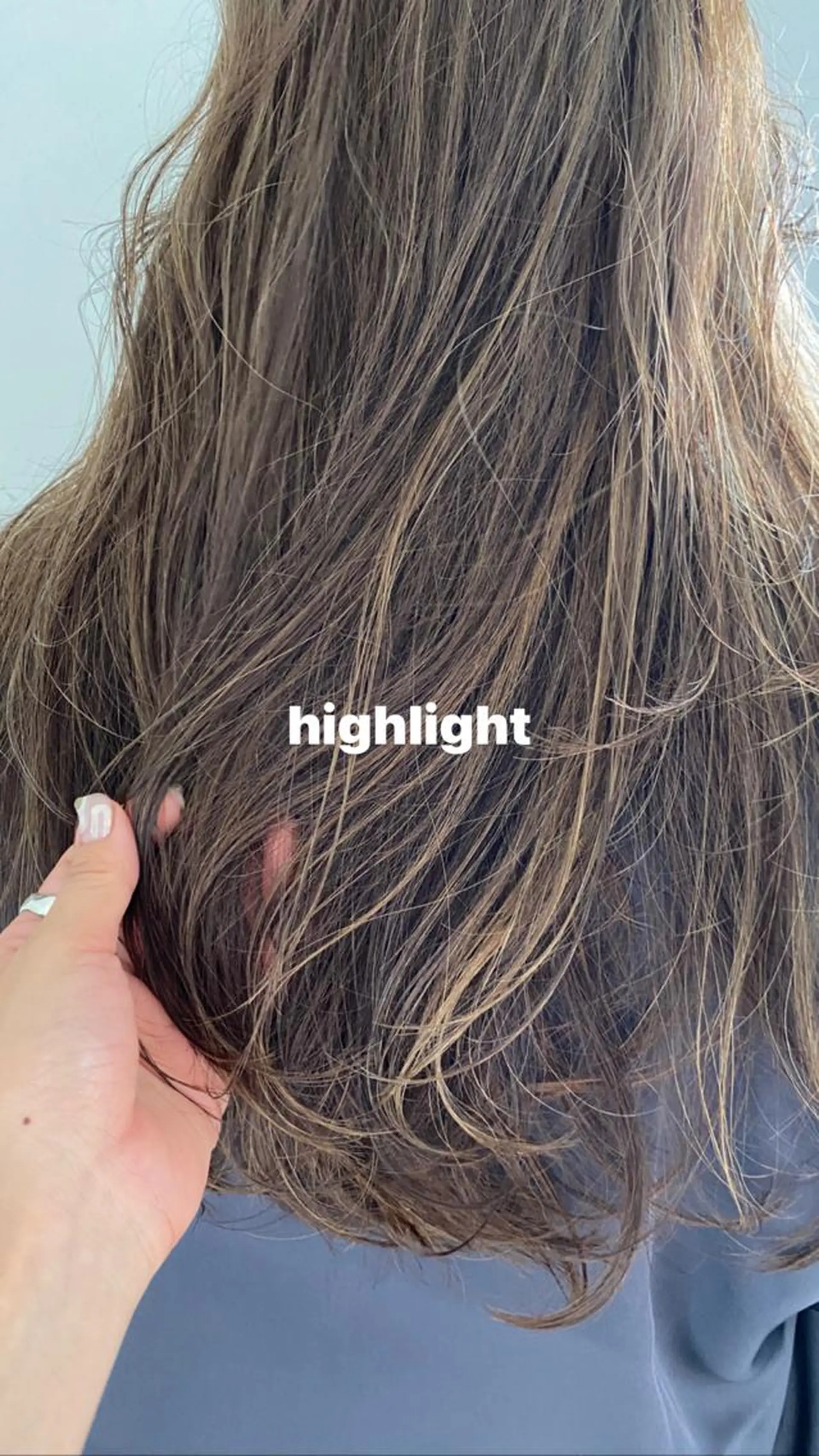 ロング カラー ヘアアレンジ ベージュカラー ブリーチ ハイライトカラー ハイトーンカラー ハイトーンベージュ stand所属・ニュアンスヘア🌔 nanakoのヘアスタイル