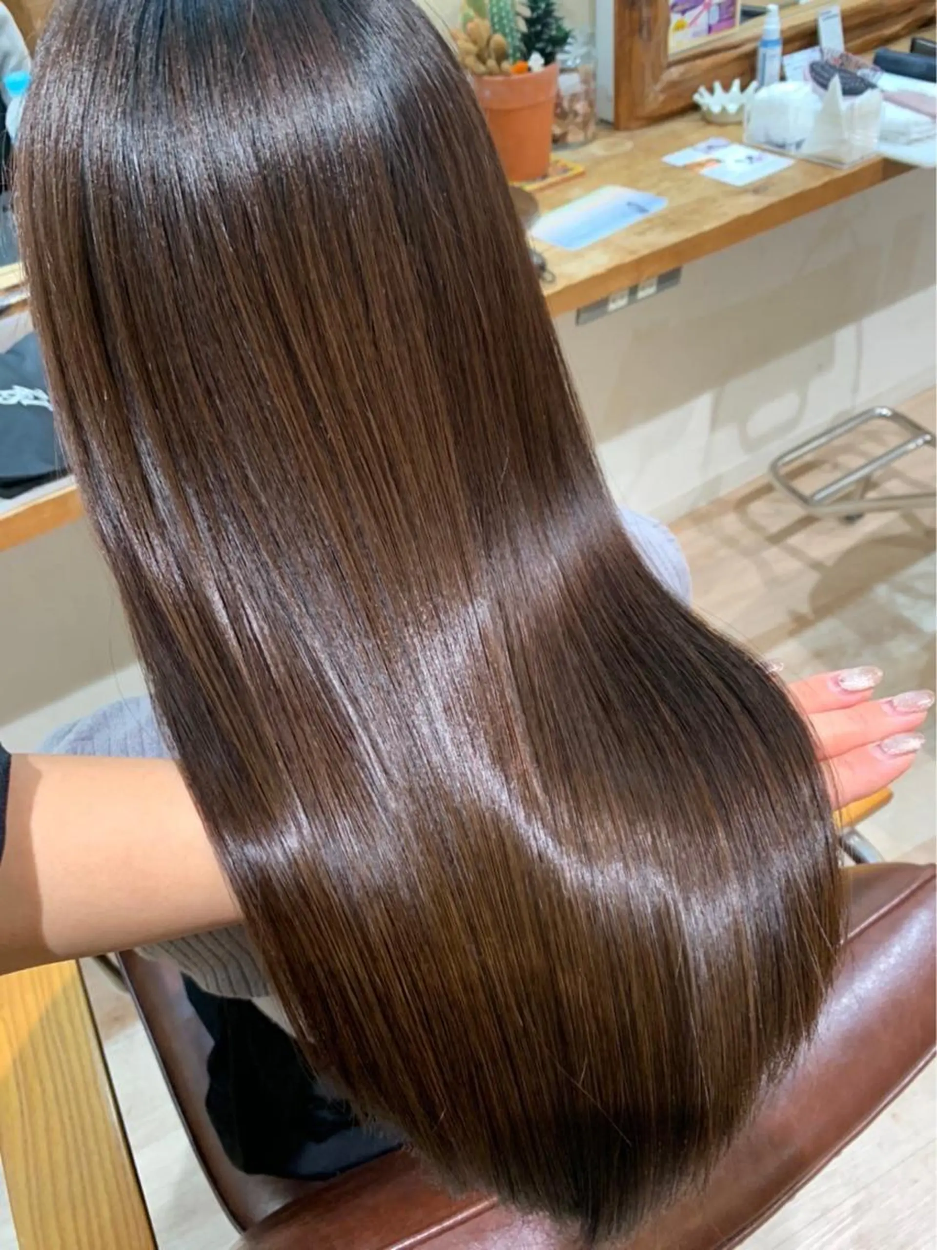 ロング トリートメント ウルフ/センタ- パート【ナナミ】のヘアスタイル