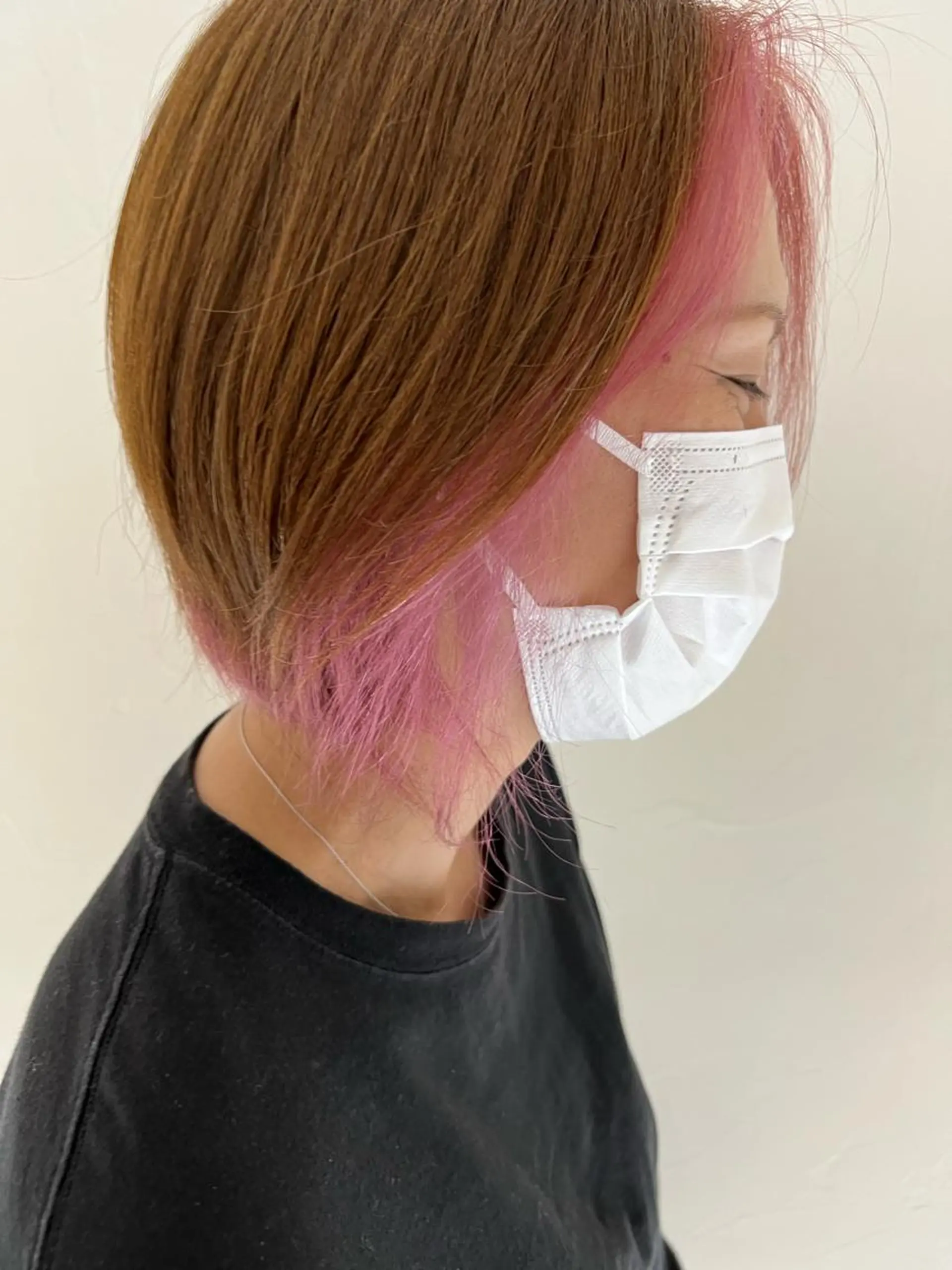 ミディアム カラー ピンクカラー 柳澤 和也のヘアスタイル