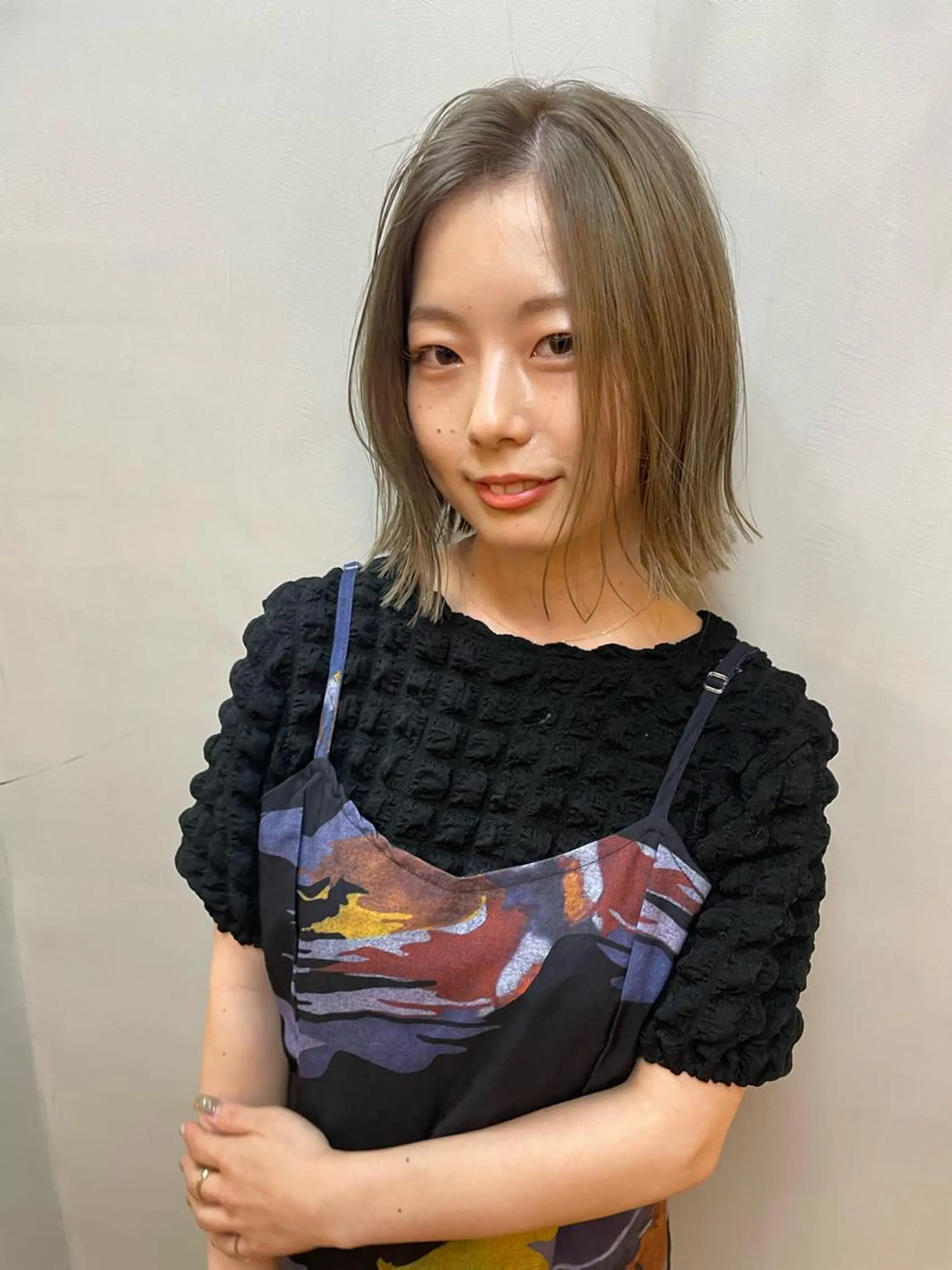 ミディアム カラー パーマ ヘアアレンジ メンズ キッズ ネイル マツエク・マツパ アイブロウ カット ヘアカラー トリートメント tatsumi/ボブ ウルフ/レイヤーのヘアスタイル