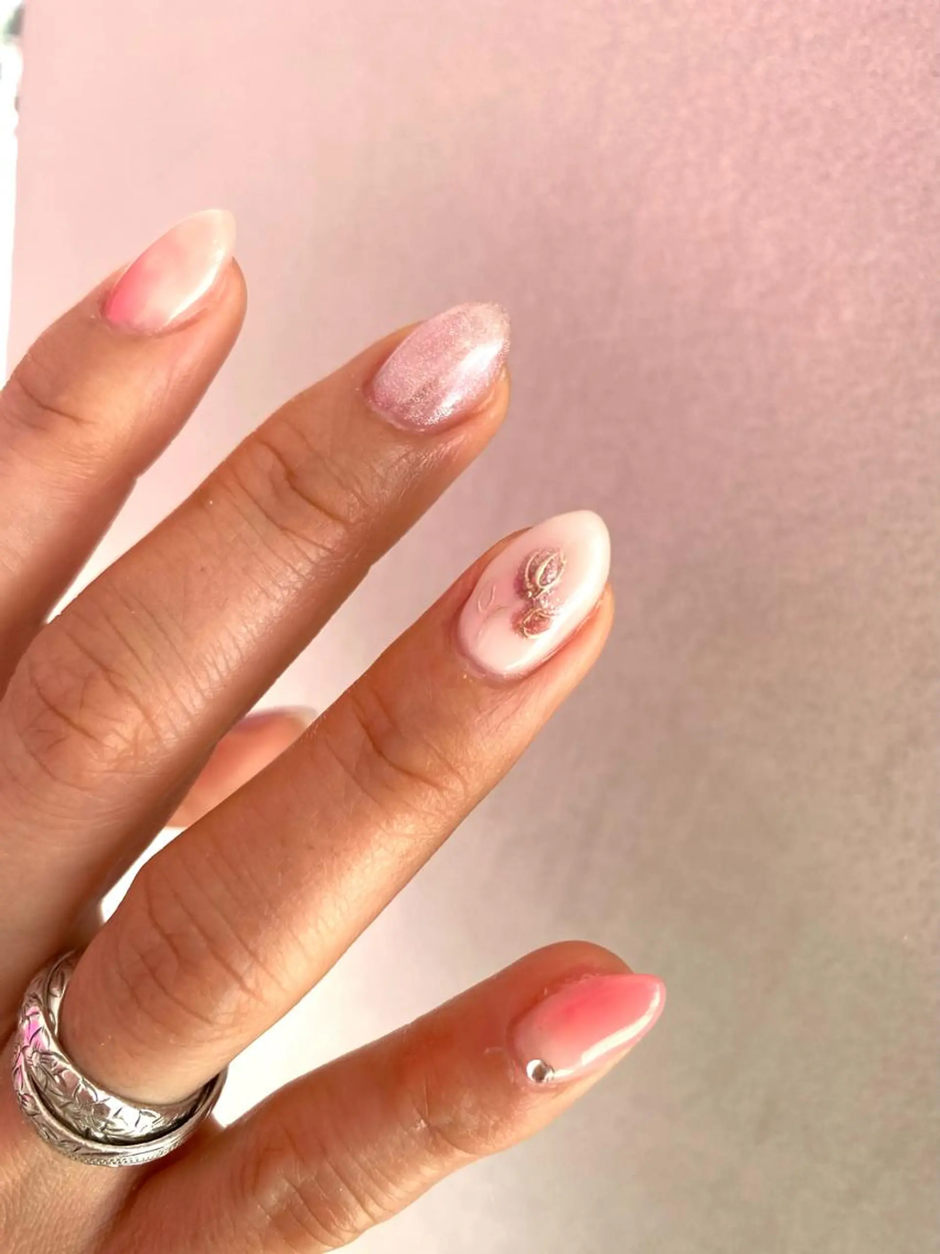 ネイル フラワーネイル ハンドネイル Ann. nail.tokyo所属・Ann nailのネイルデザイン