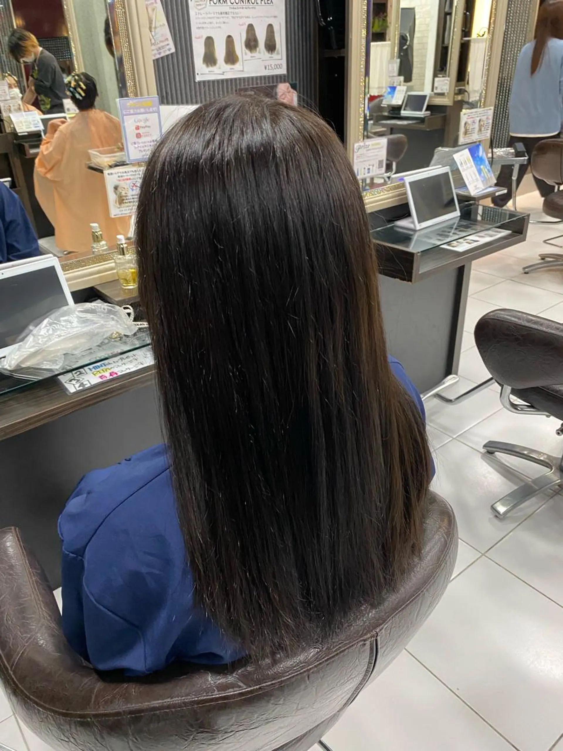 ロング カラー ホワイト/店長/カラ ー講師/錦糸町/岩崎のヘアスタイル