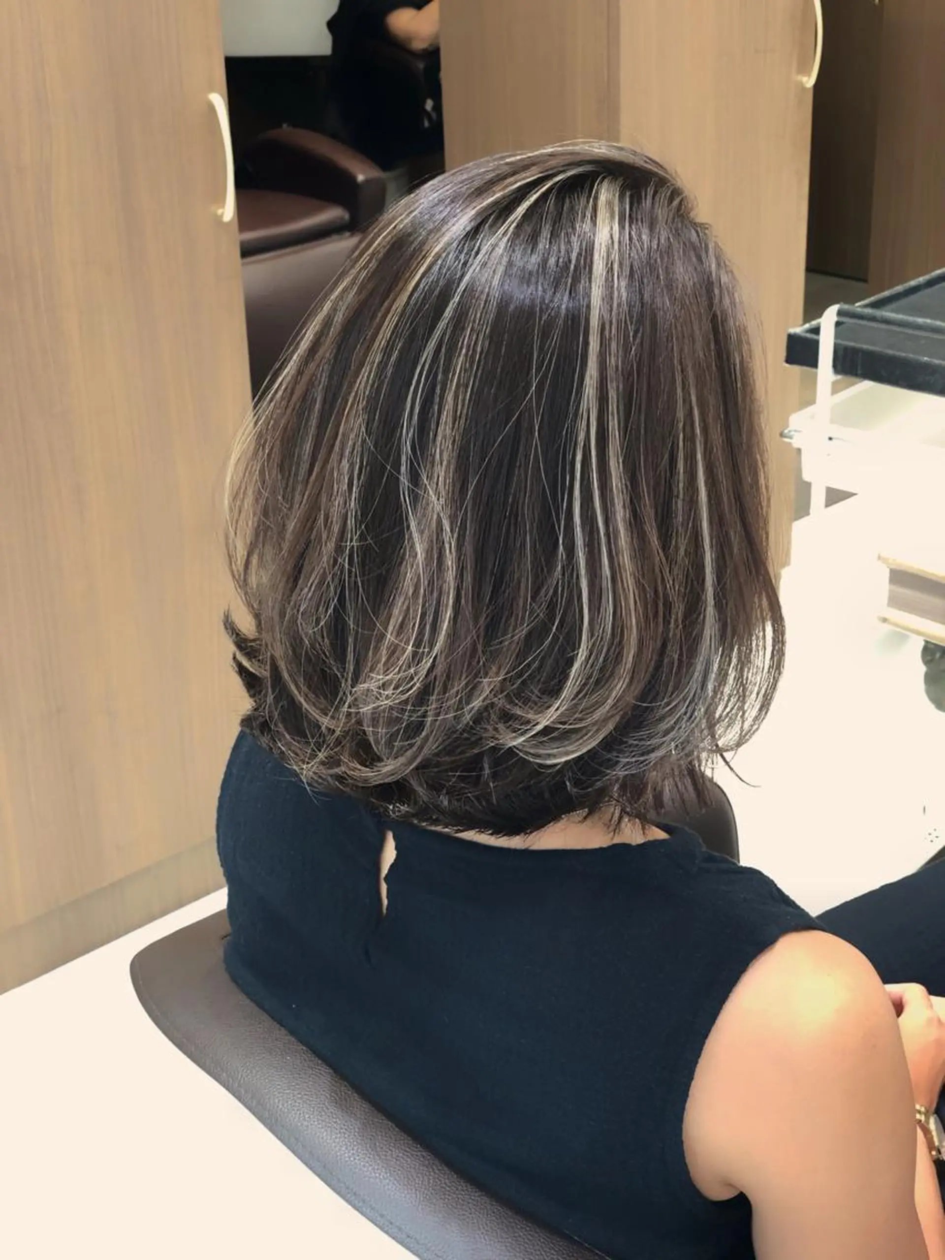 ショート カラー ハイライトカラー ハイライト 小島 仁美のヘアスタイル