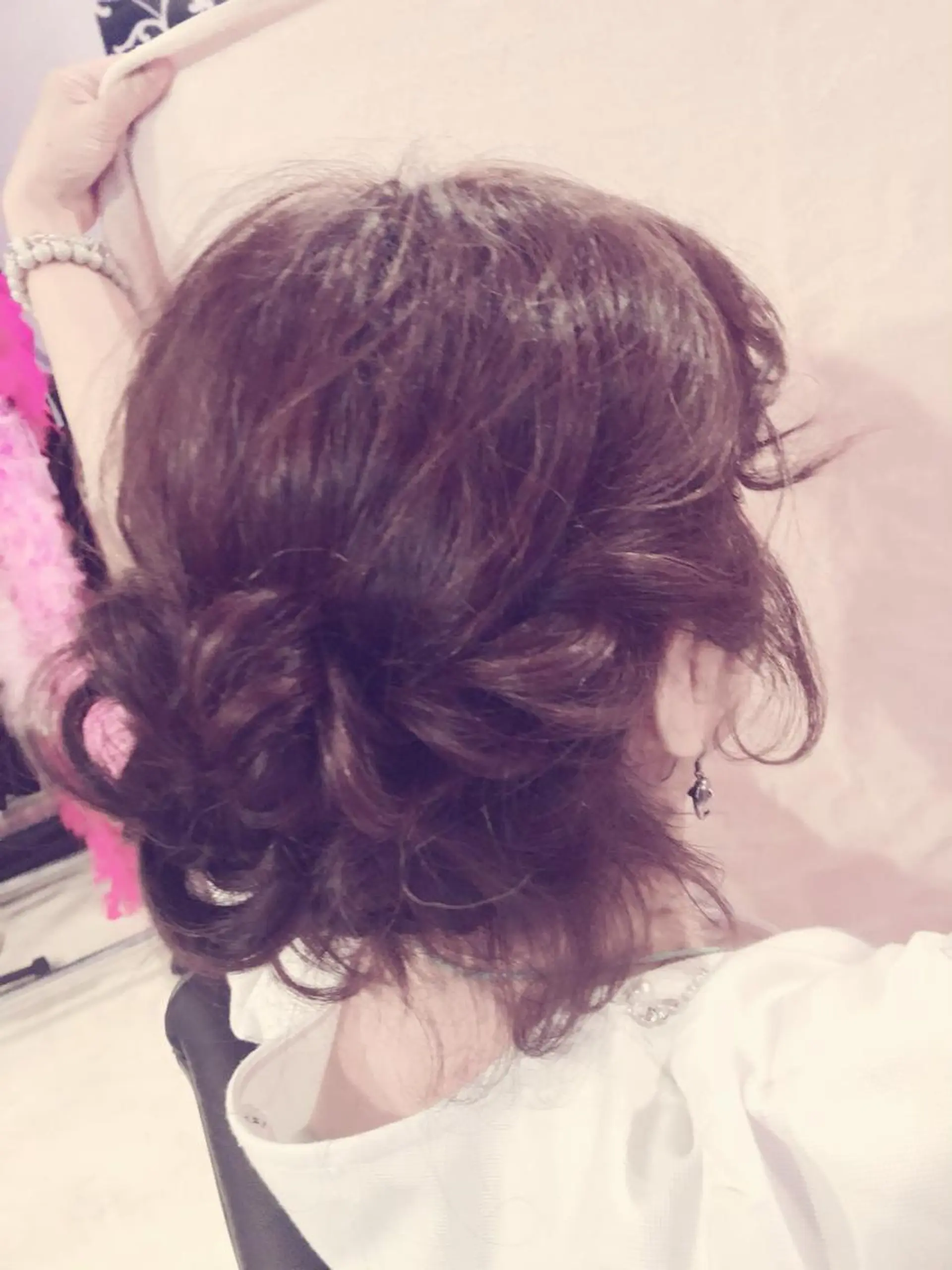 ミディアム カラー パーマ ヘアアレンジ メンズ キッズ ネイル マツエク・マツパ ハーフアップ 結婚式・ブライダル 結婚式・ブライダル デート ブライダルネイル 銀河 ティンガーラのヘアスタイル