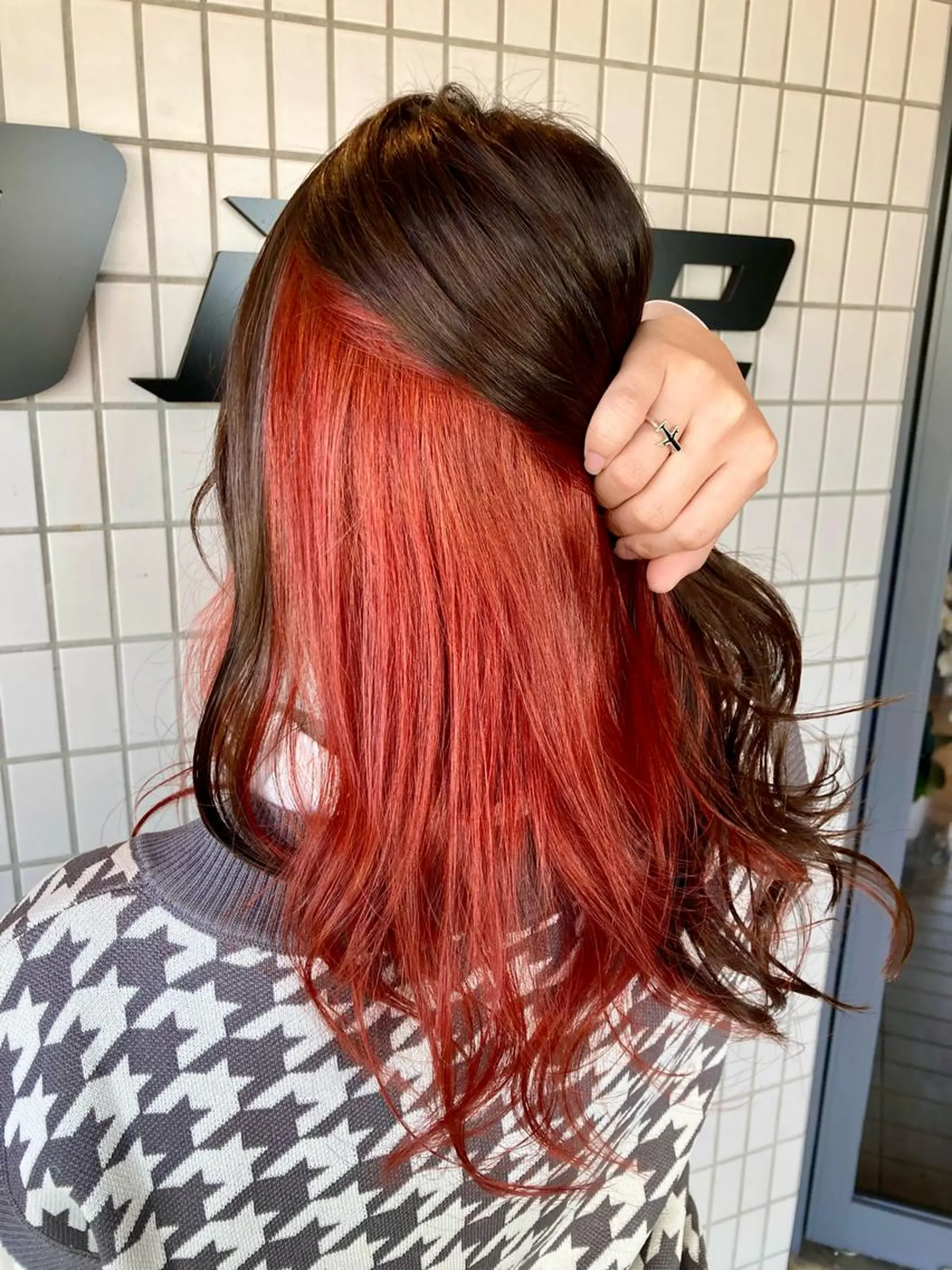 セミロング タカツド ユウキのヘアスタイル