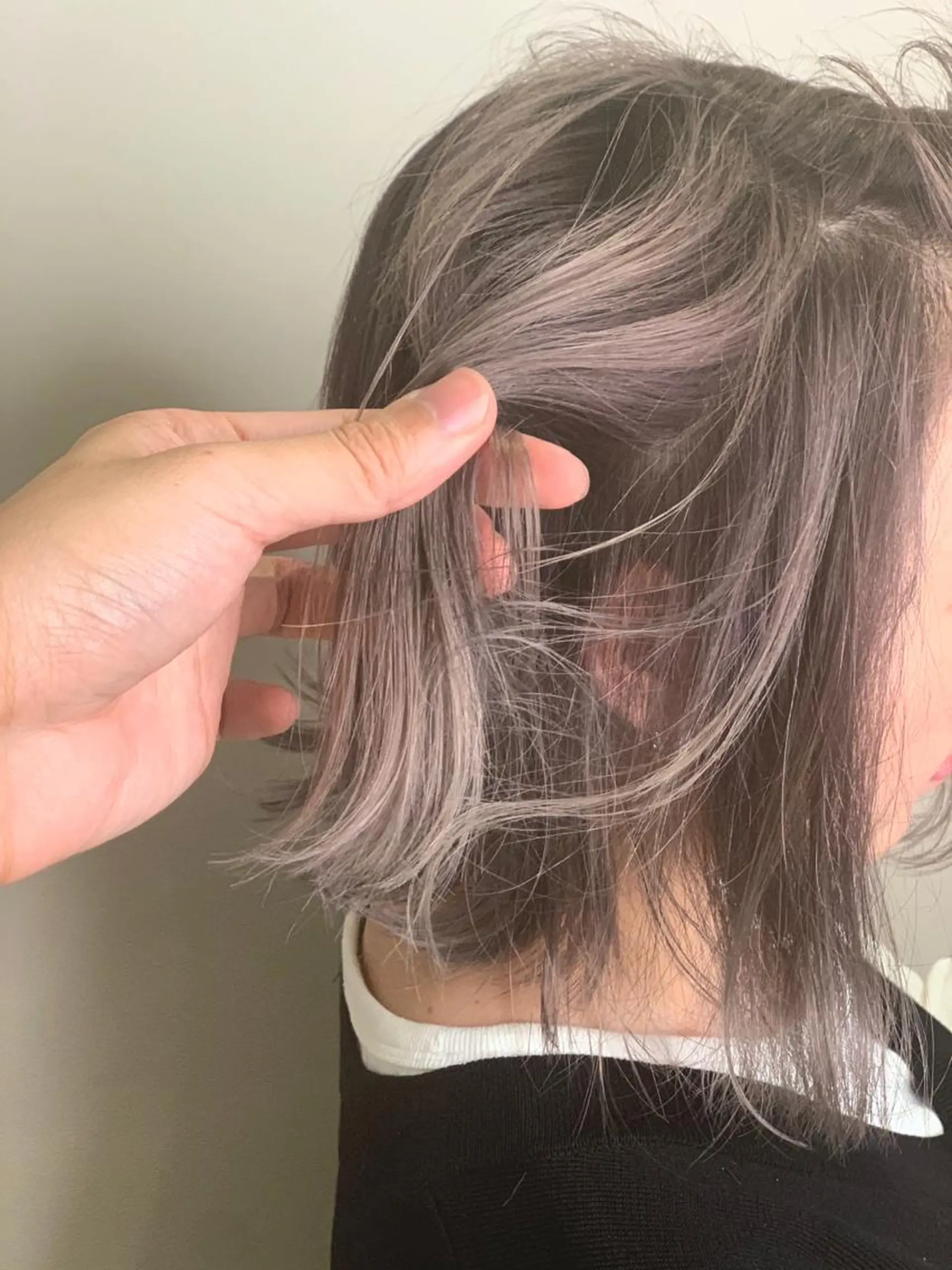 ミディアム ROBBY HIMERIのヘアスタイル