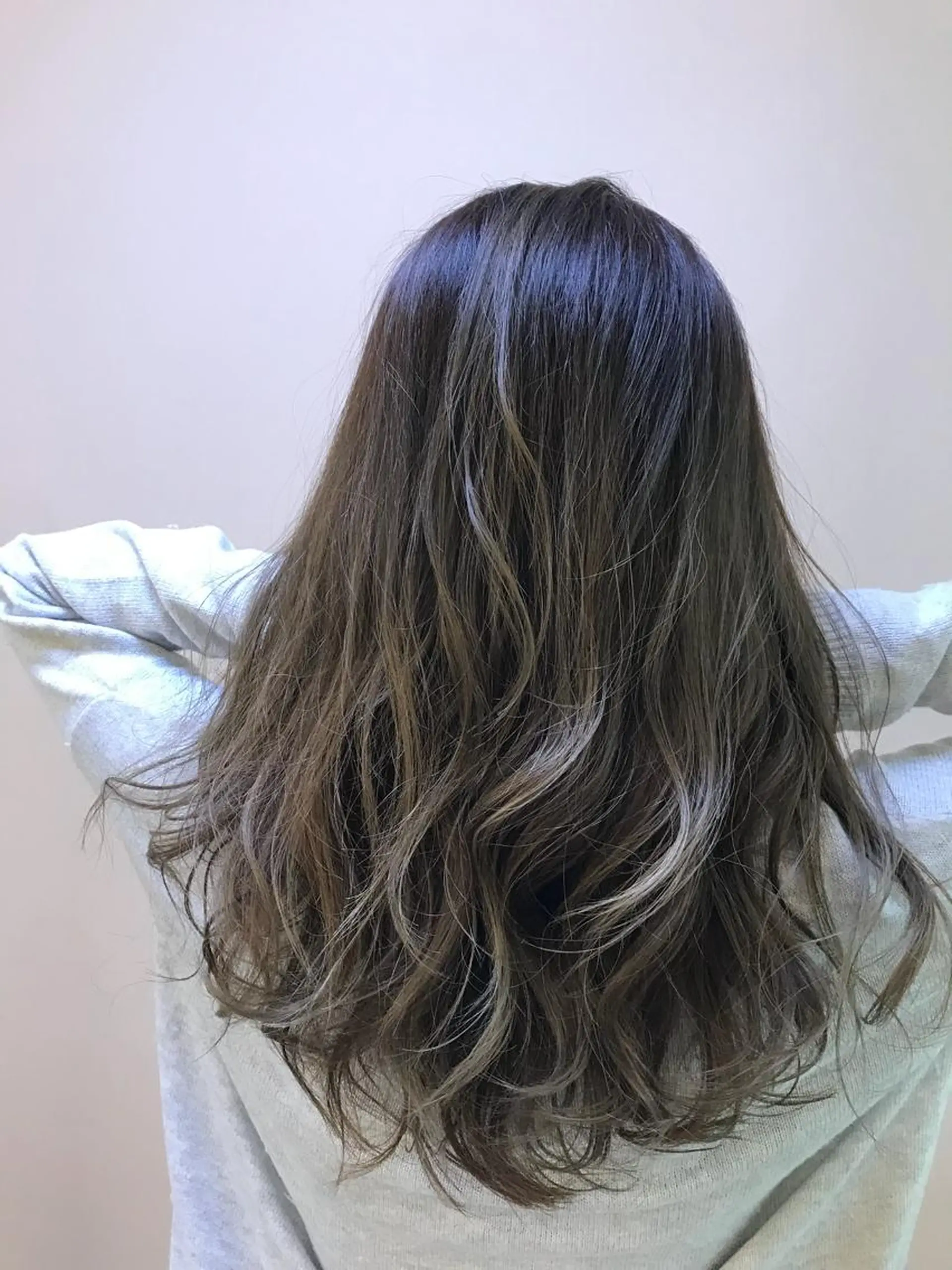 ミディアム ヘアカラー ill【イル】天神西通り店所属・髪質改善縮毛矯正/暖 色カラー/ウエダカナのヘアスタイル