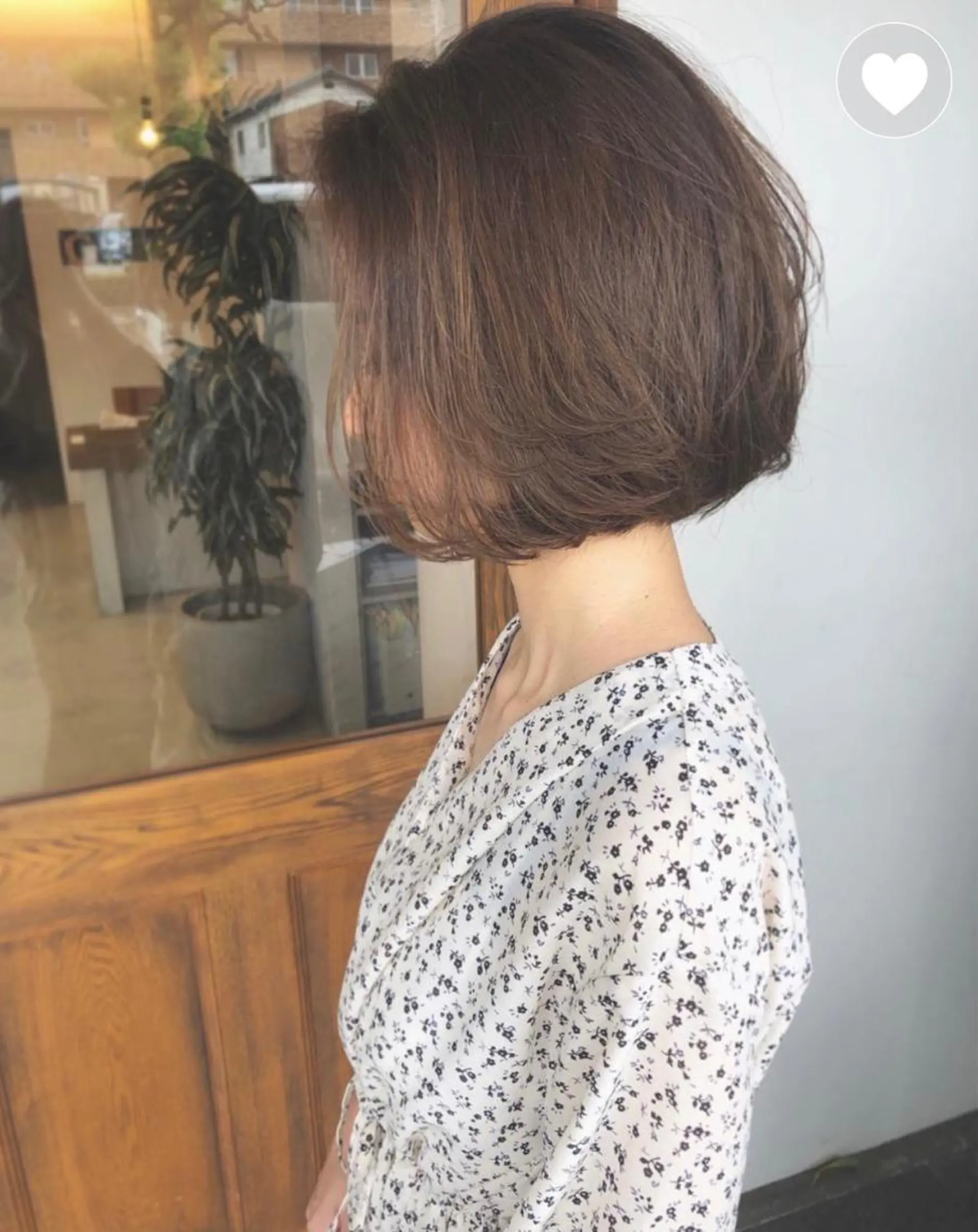 ショート カラー ベージュカラー ヘアカラー 船津 佳奈美のヘアスタイル