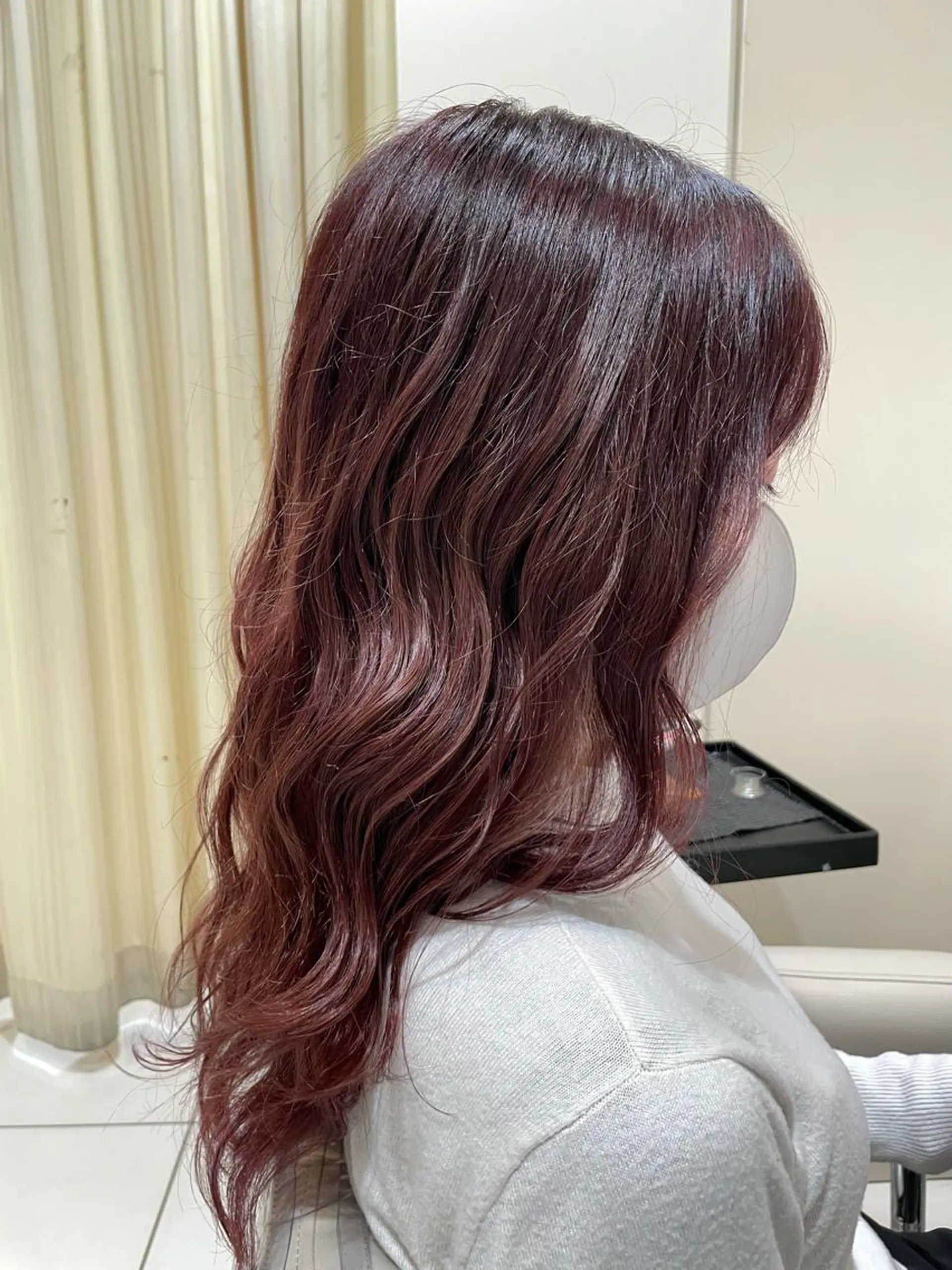 ロング カラー イルミナカラー JERICHO HAIR所属・河野 由佳の眉毛・アイブロウイメージ