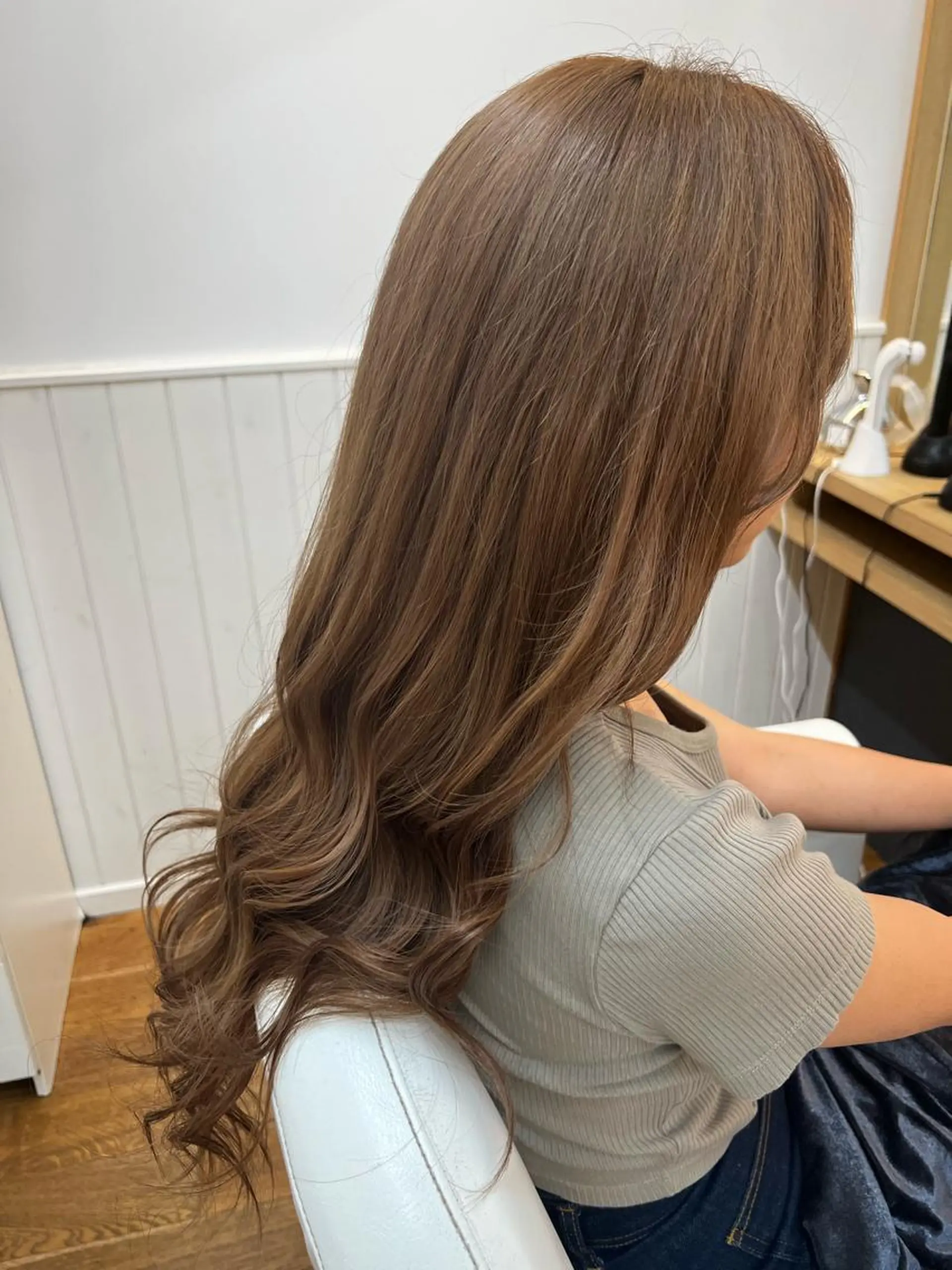 ロング カラー ヘアカラー トリートメント ✂︎HITOMI ✂︎のヘアスタイル