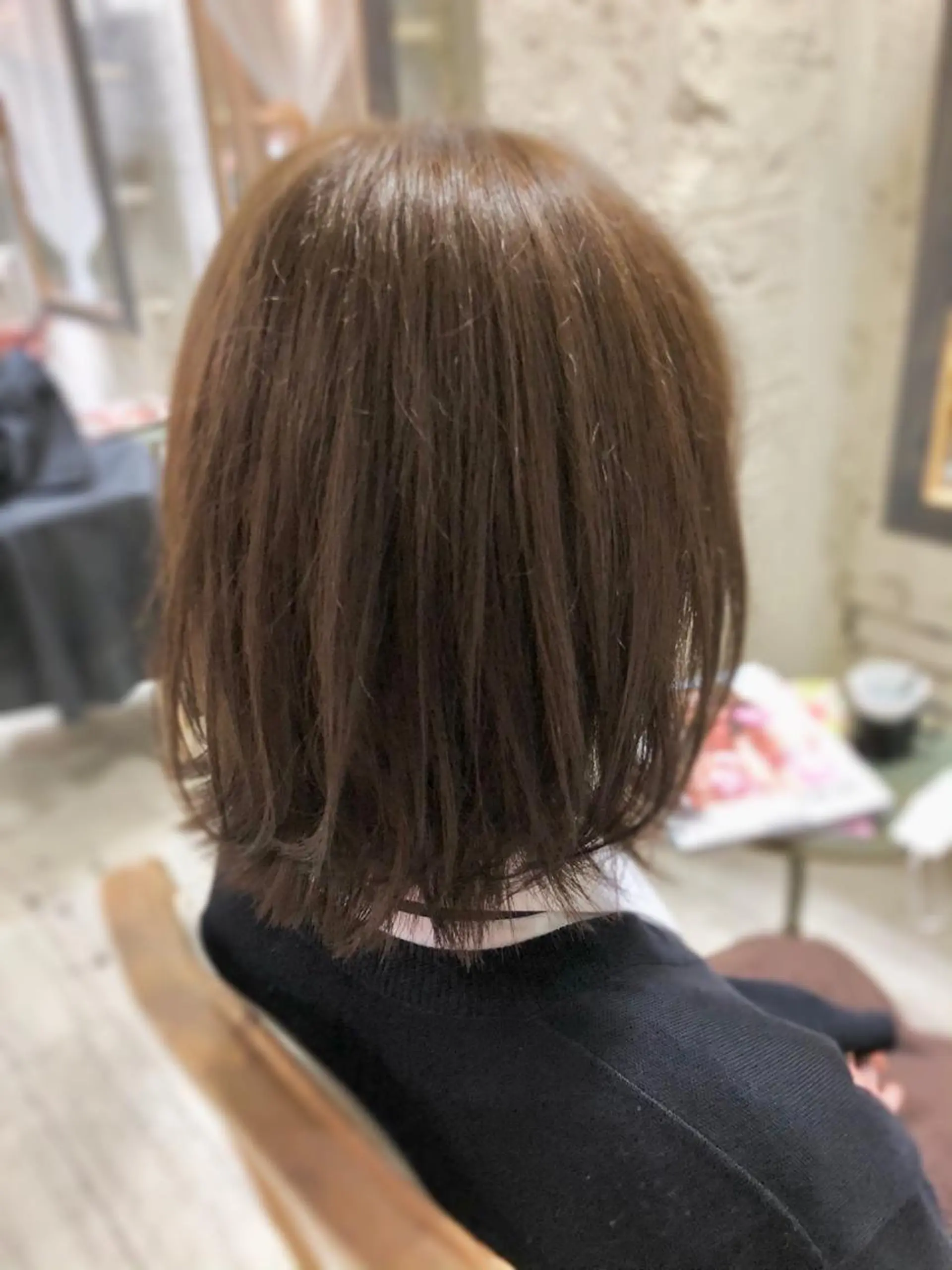 ミディアム カラー ベージュカラー ブリーチ ブリーチなしカラー レイヤー/韓国 ハイトーン興津史弥のヘアスタイル