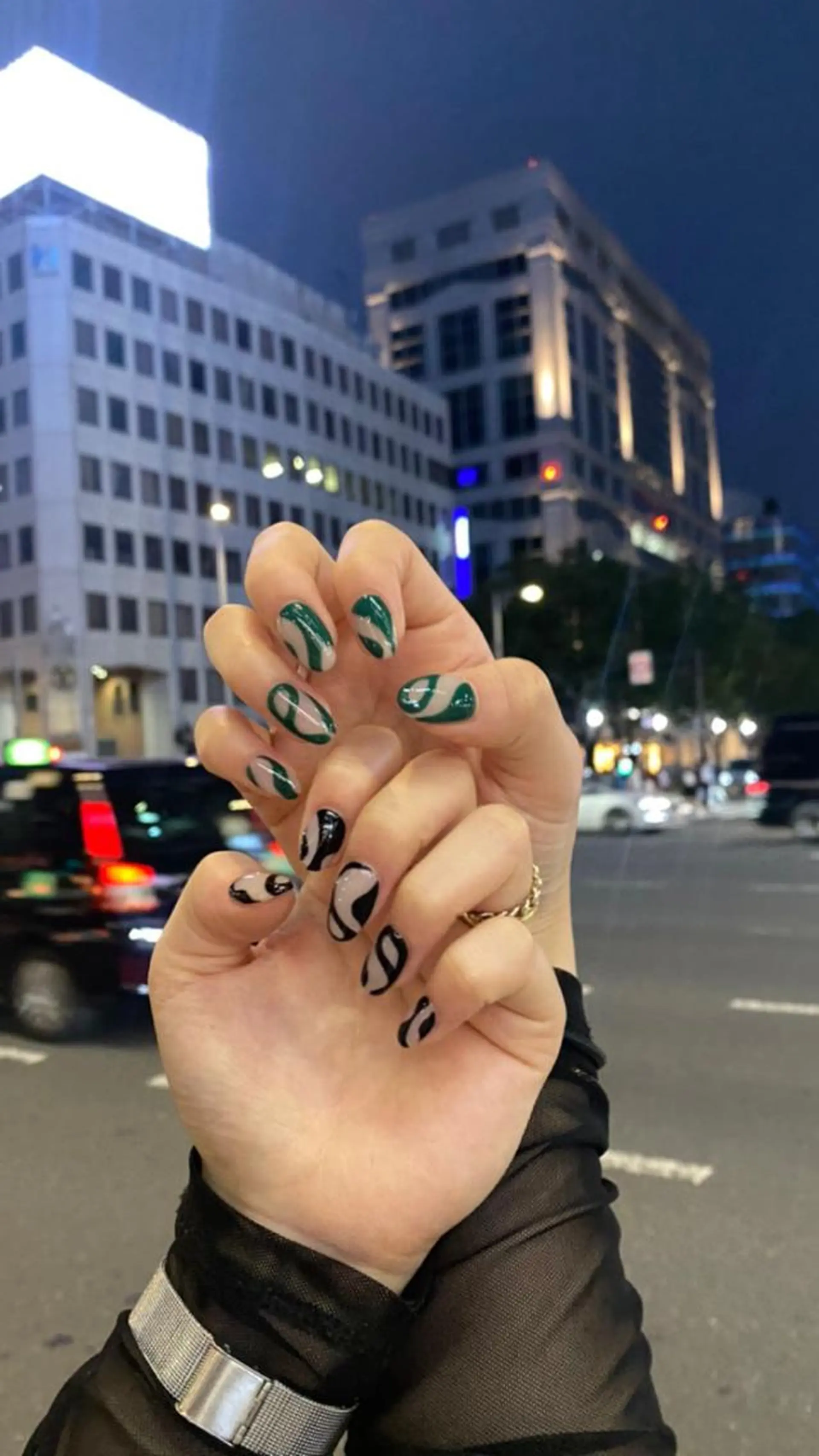ネイル グリーン 持ち込み ニュアンスネイル ハンドネイル ハンドケア Charme. NOBUKOのネイルデザイン