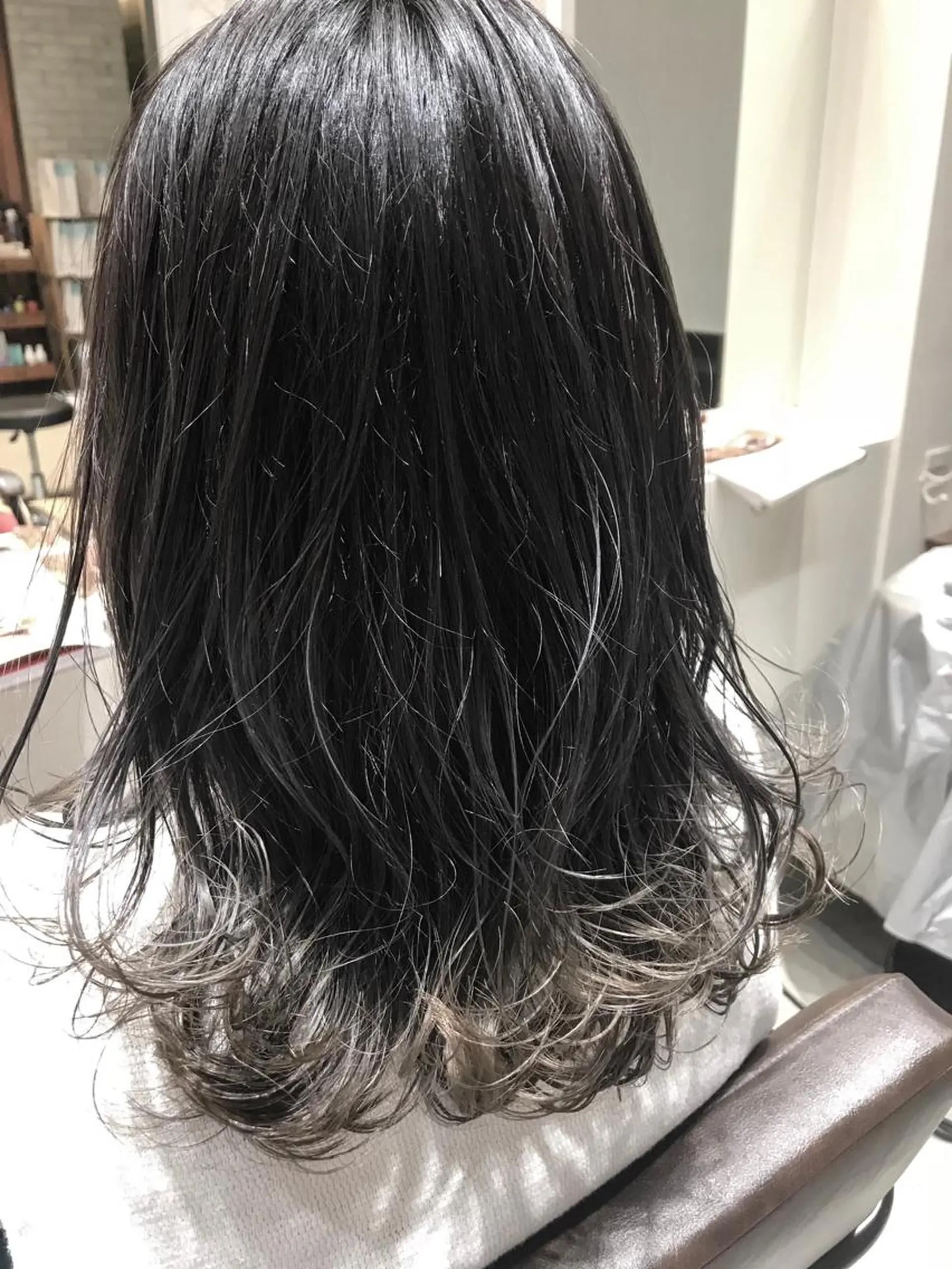 セミロング カラー グラデーションカラー カット ヘアカラー 久保亮太 /大人ショートのヘアスタイル