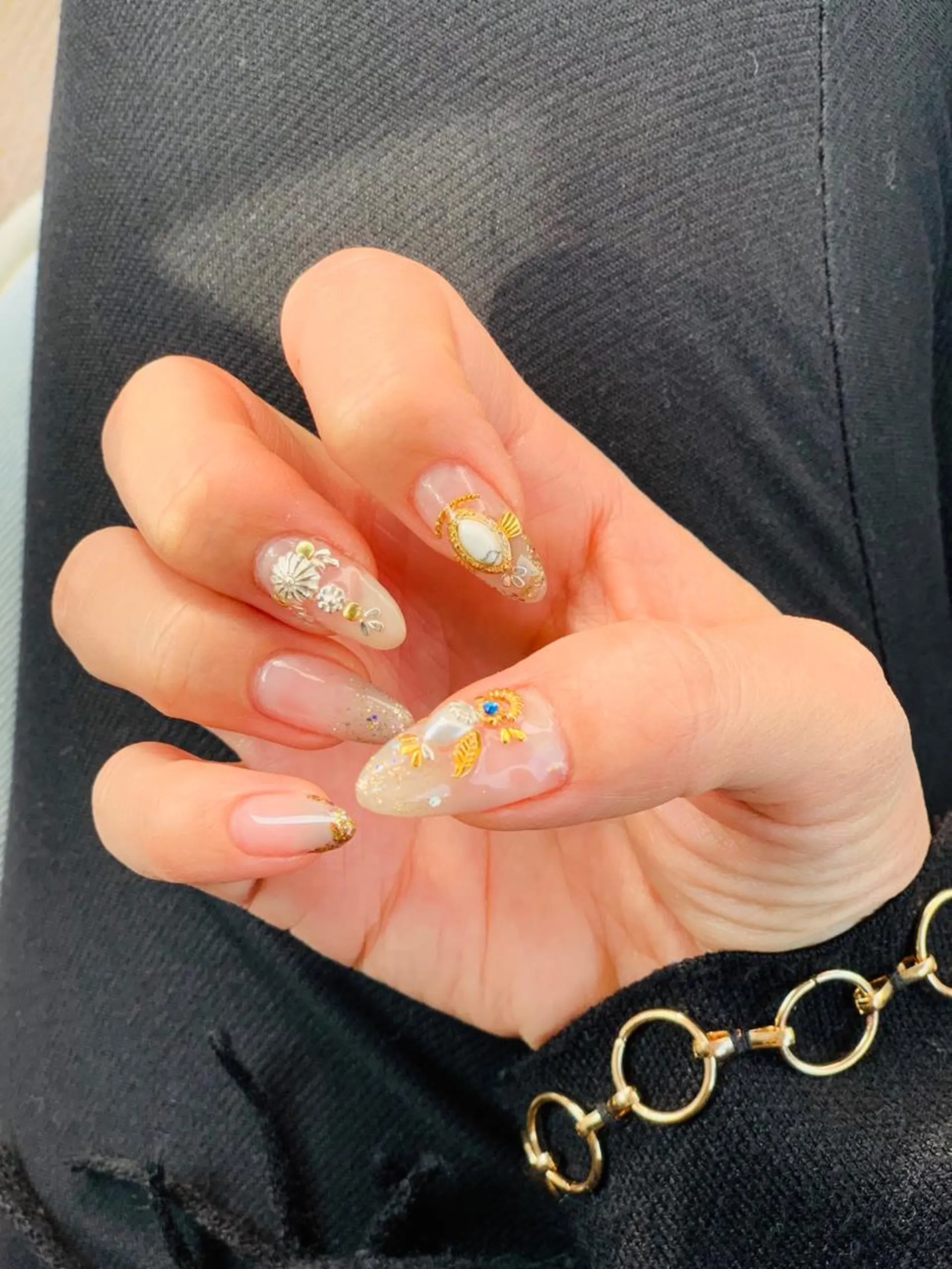 ネイル Nail's Cecile所属・Cecile Rieのネイルデザイン