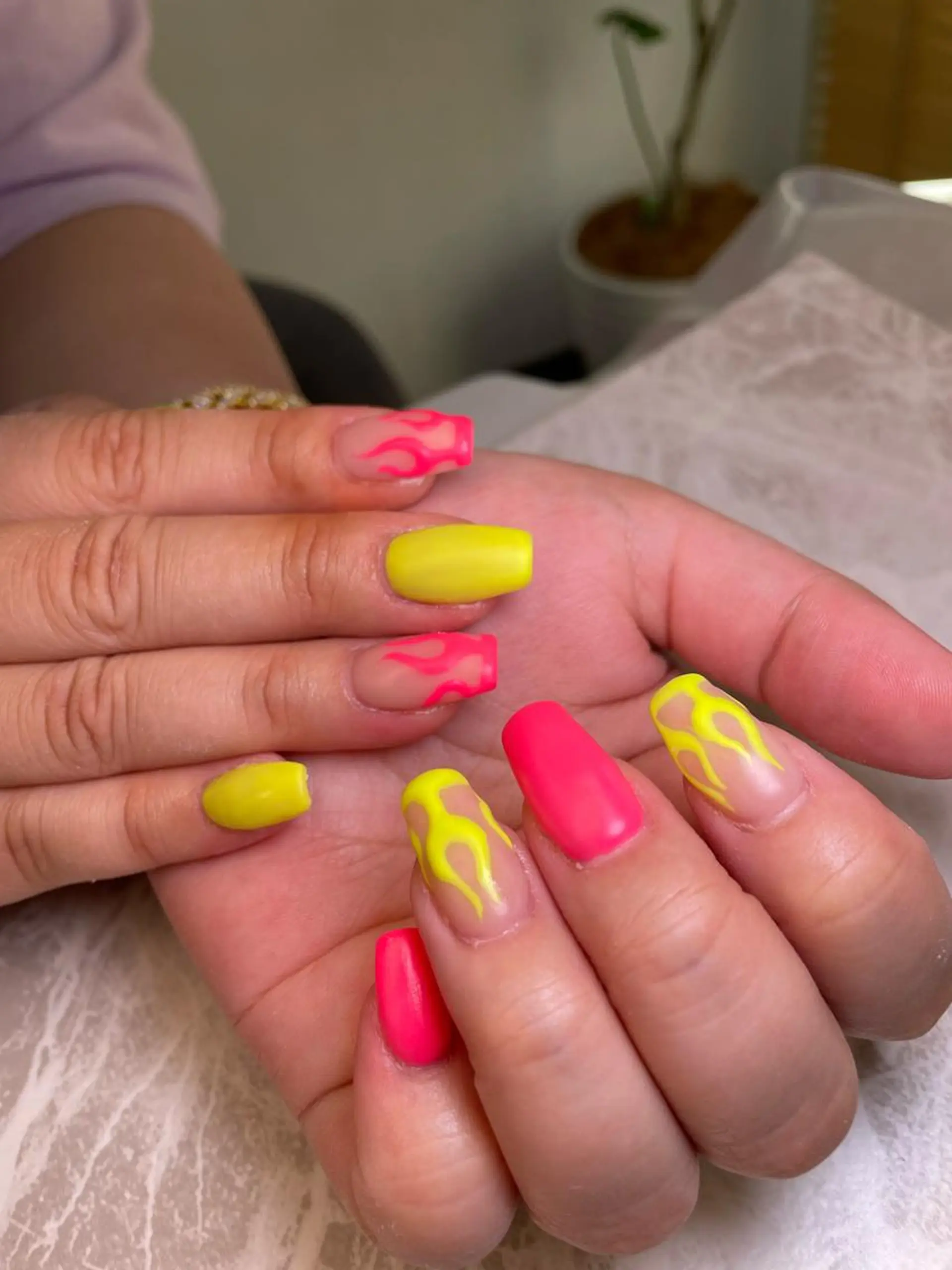 ネイル ハンドネイル YOUTH nails waxing所属・YOUTH natsumiのネイルデザイン