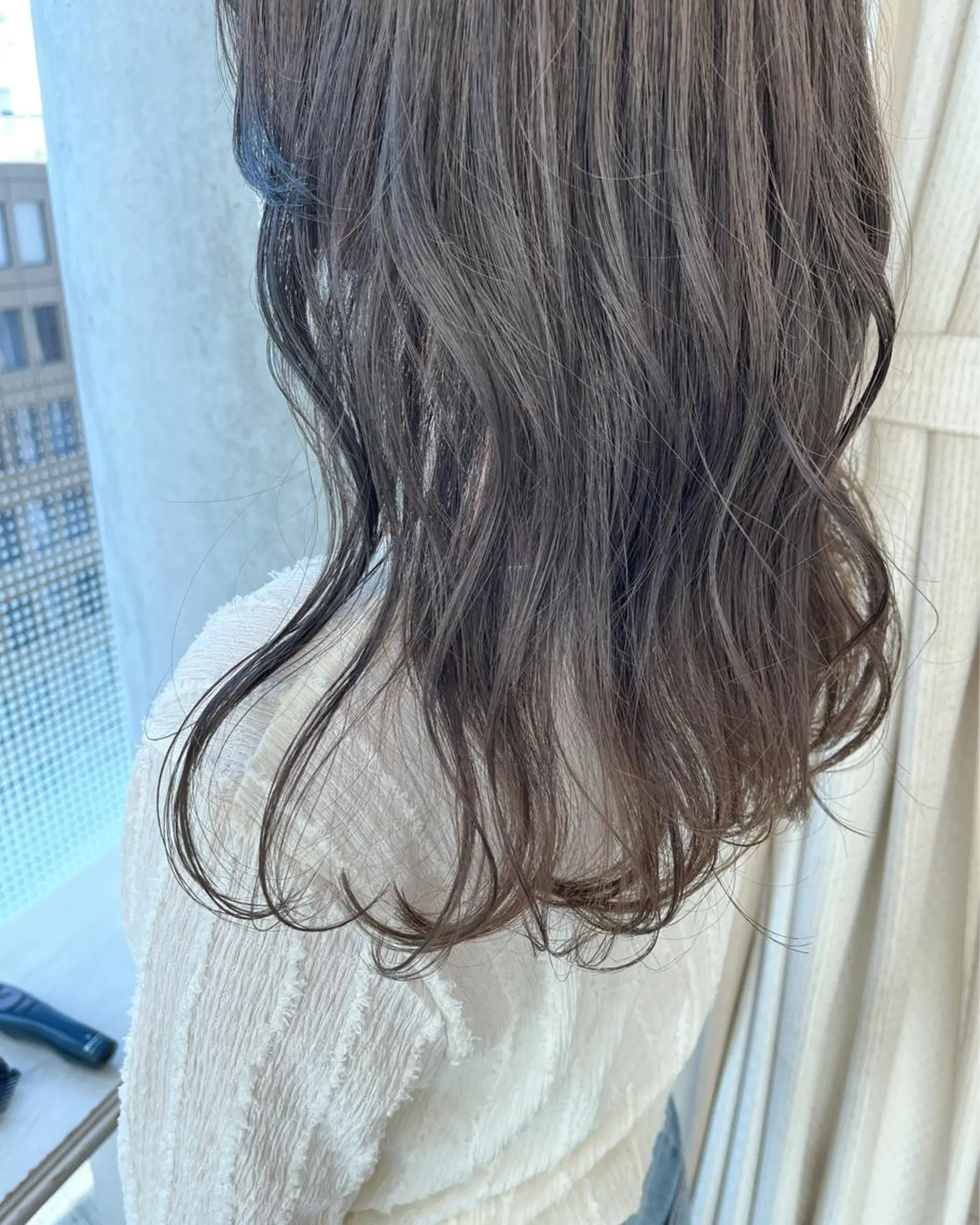 セミロング カラー カット ヘアカラー トリートメント サソウ ユリエ🥥のヘアスタイル