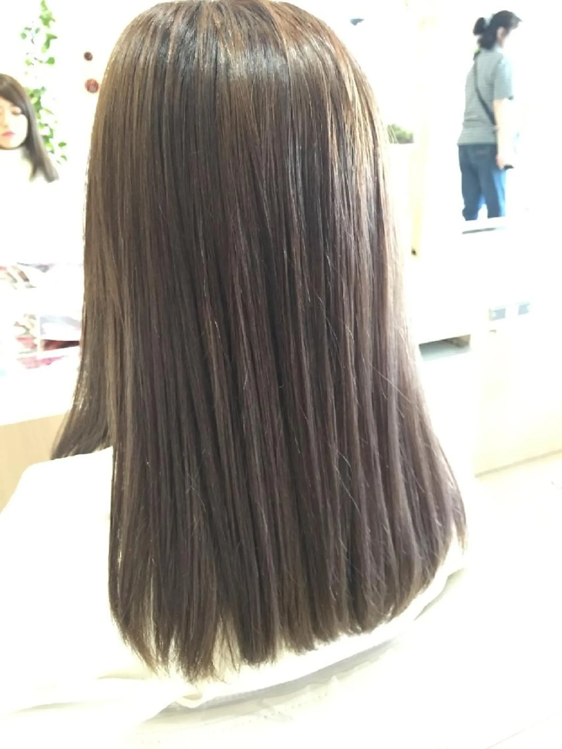 セミロング パーマ カラー カット ヘアカラー 山内 佐江子のヘアスタイル
