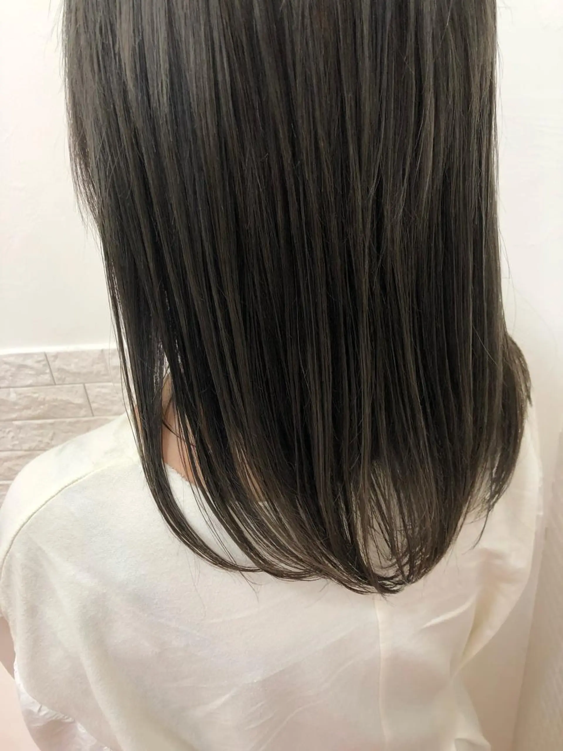 カラー 透明感カラー ヘアカラー ショート 嶋津祥希のヘアスタイル
