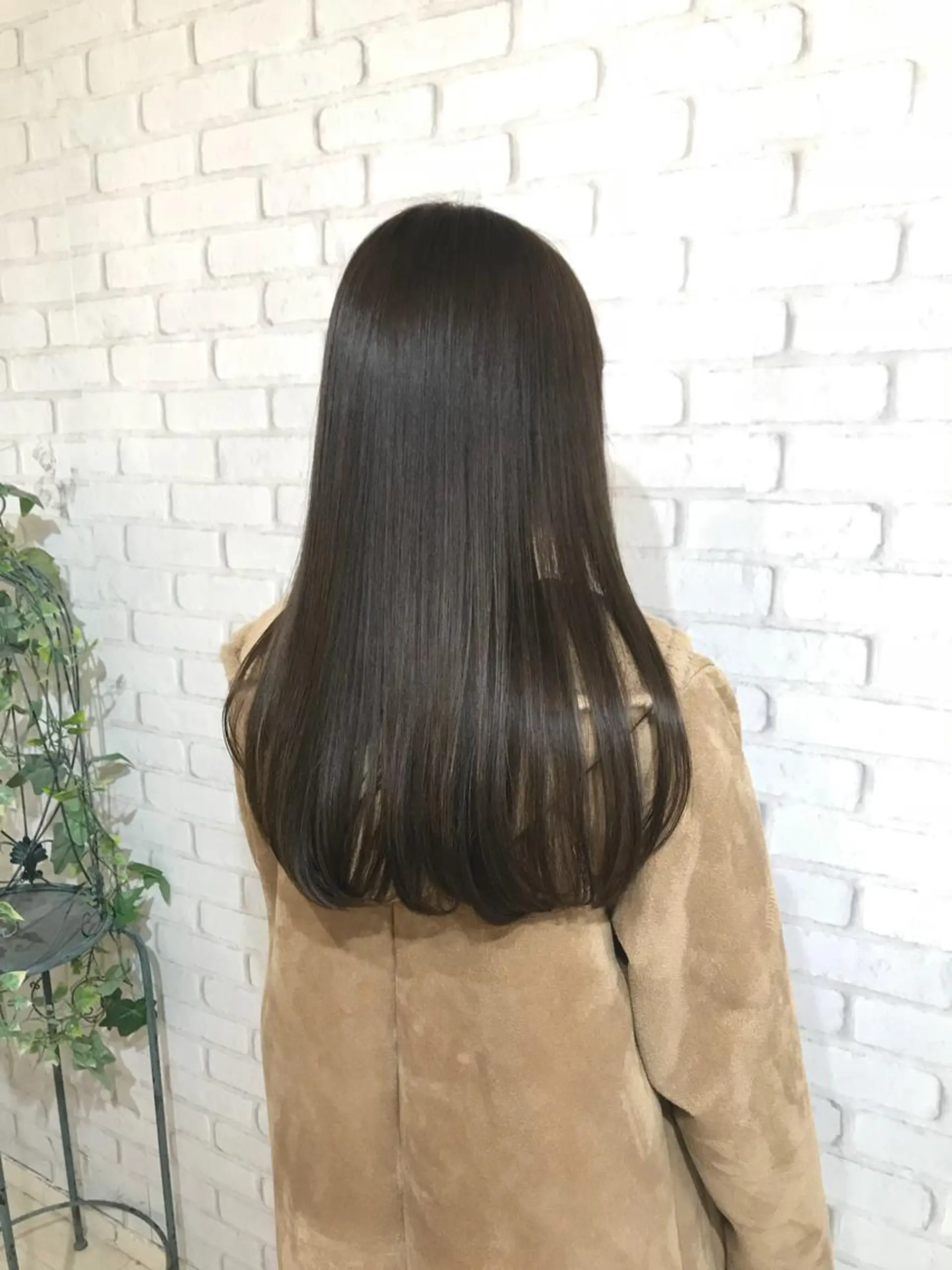 セミロング カラー アディクシーカラー エクステ（レミー毛） NINEのヘアスタイル