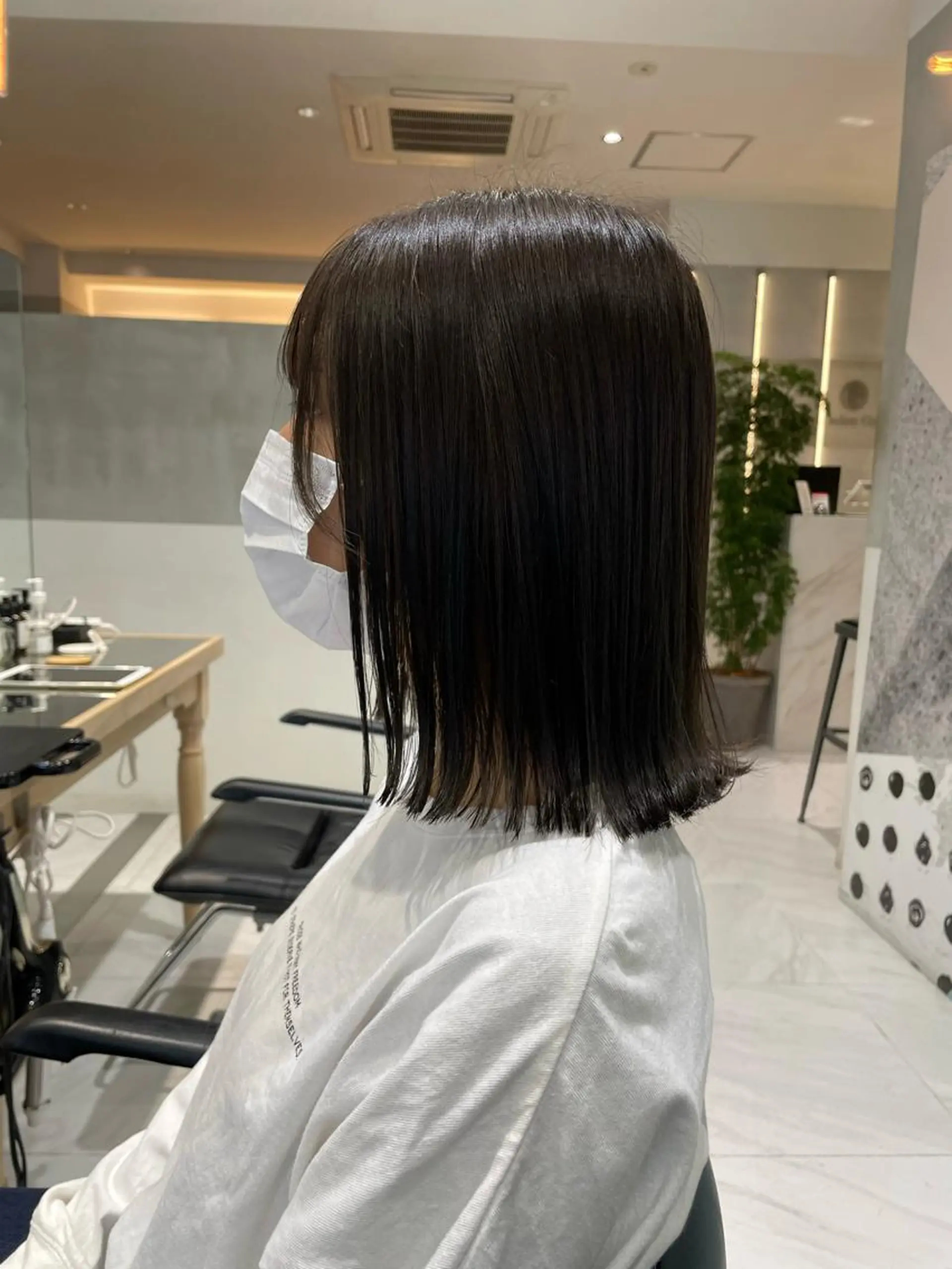 ミディアム ヘアカラー トリートメント ヘッドスパ ヘアセット 透明感ブリーチ カラー✨有坂映哉のヘアスタイル