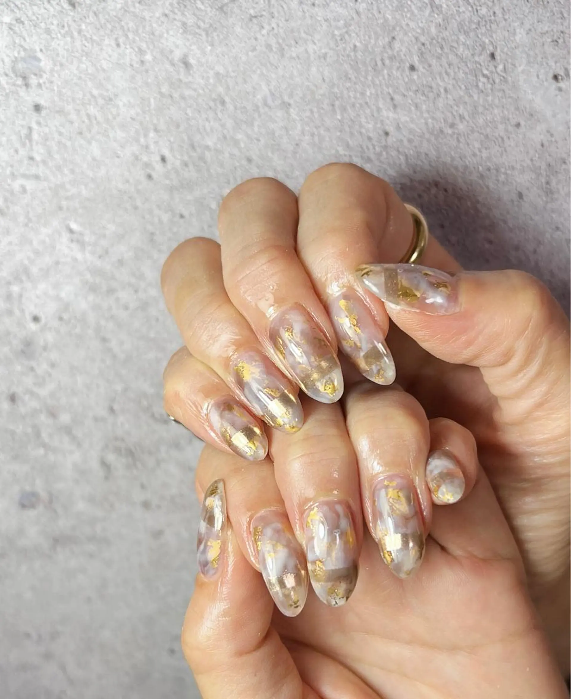 ミディアム ネイル ニュアンスネイル ハンドネイル ✾ NailRoom Latina🌻💓のネイルデザイン