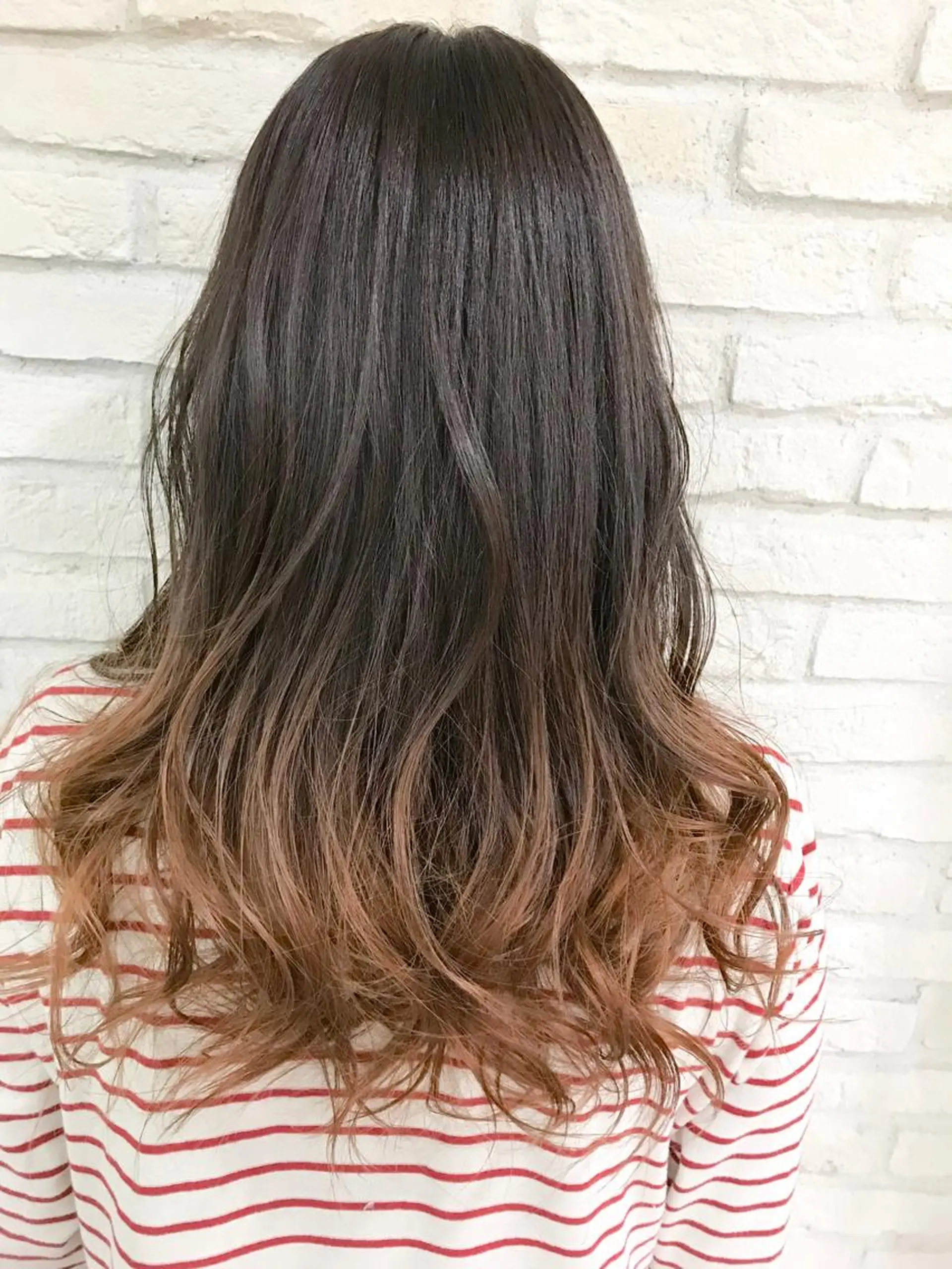 ロング カラー ブリーチ グラデーションカラー ブリーチなしカラー 横浜🍒カット エクステ／RIEのヘアスタイル