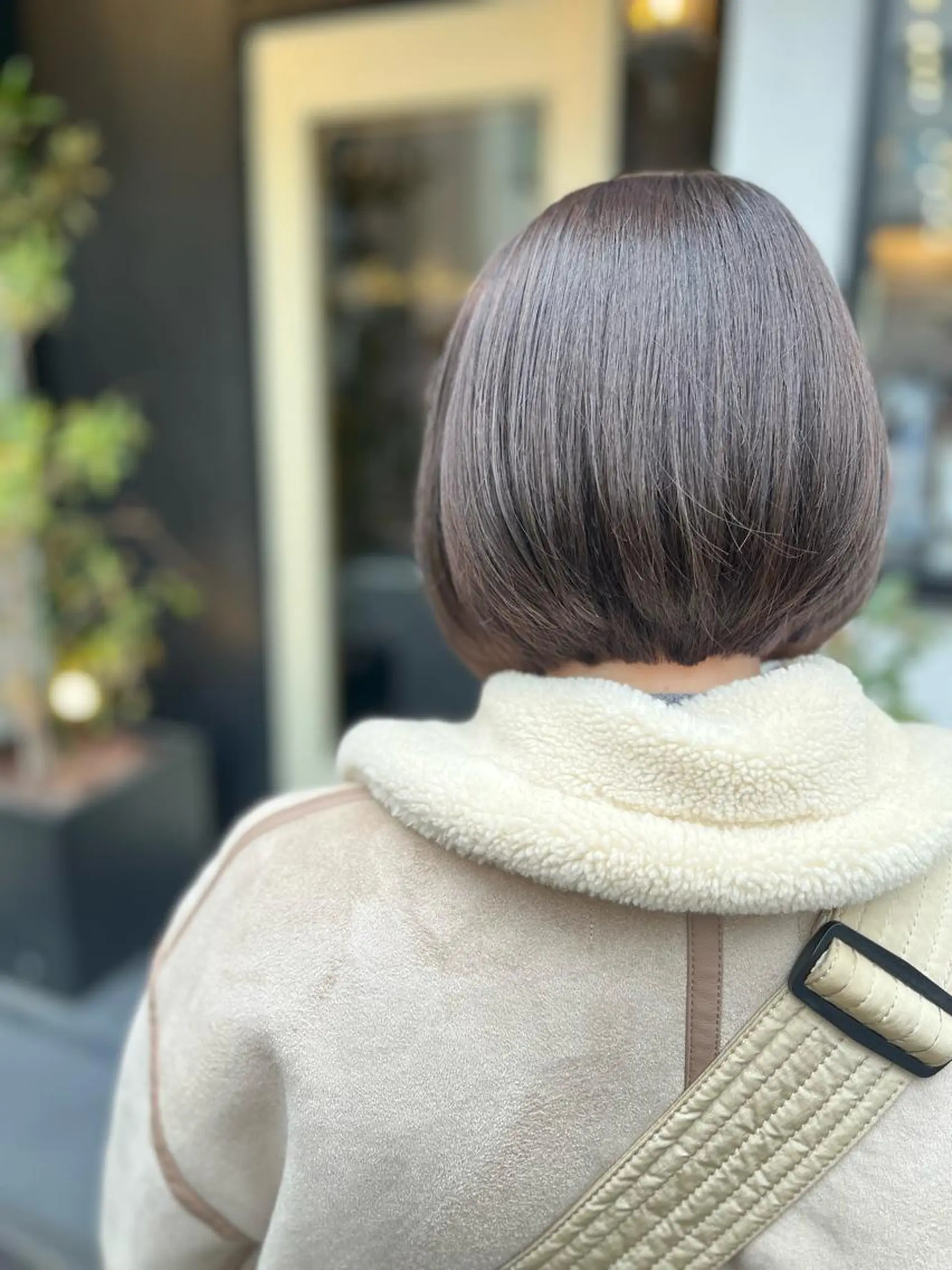 ショート カラー グレージュ ボブ カット ヘアカラー トリートメント SALOWIN神戸三宮店所属・【美髪を叶える】中谷 彰宏（アキ)のヘアスタイル