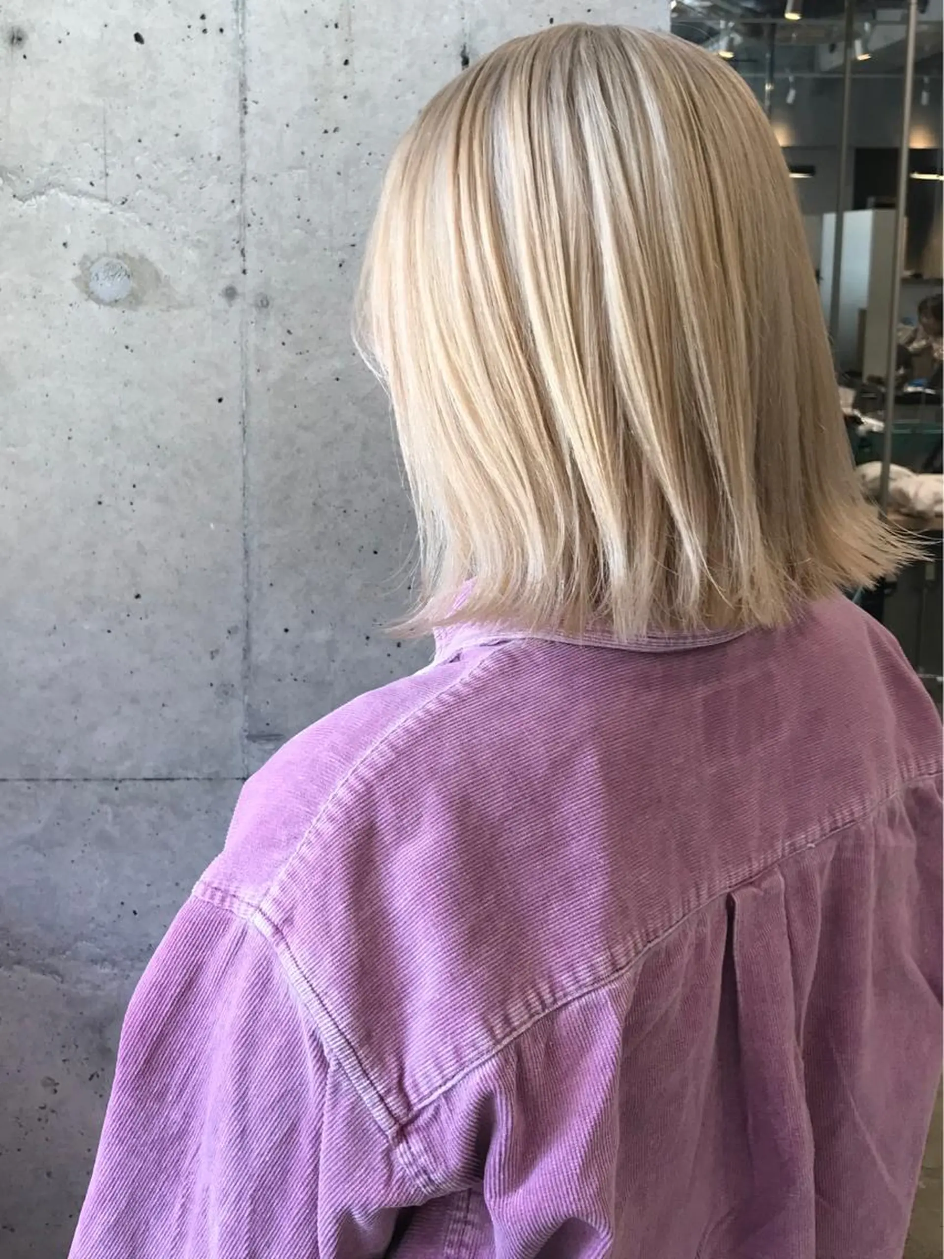 ショート カラー ブリーチ ブロンド ホワイトブロンド 竹嶌 健吾のヘアスタイル