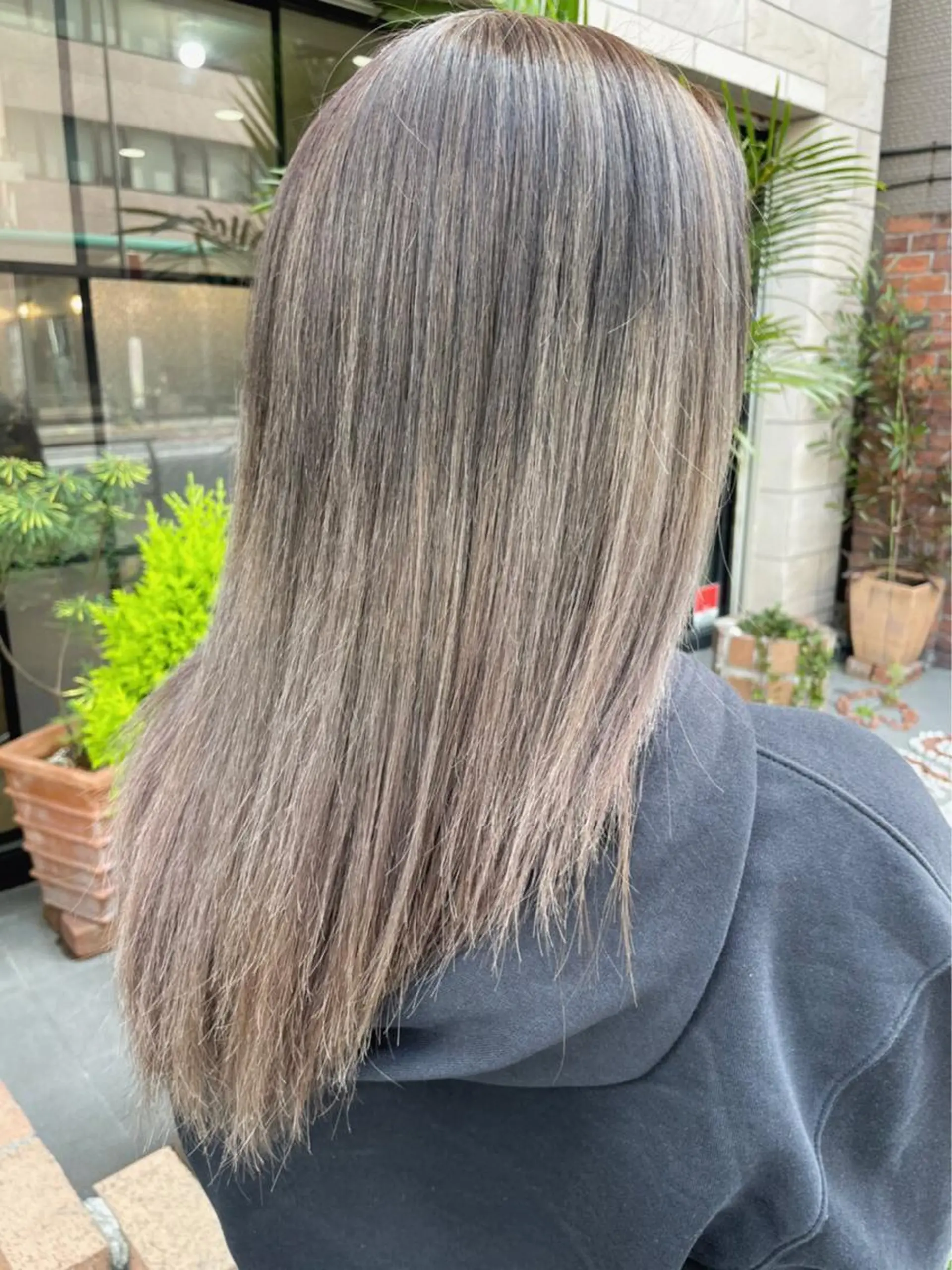 セミロング カラー バレイヤージュ グラデーションカラー ハイライトカラー ハイライト レイヤーカット SHIAN 八王子 🦋小林 美羅🦋のヘアスタイル