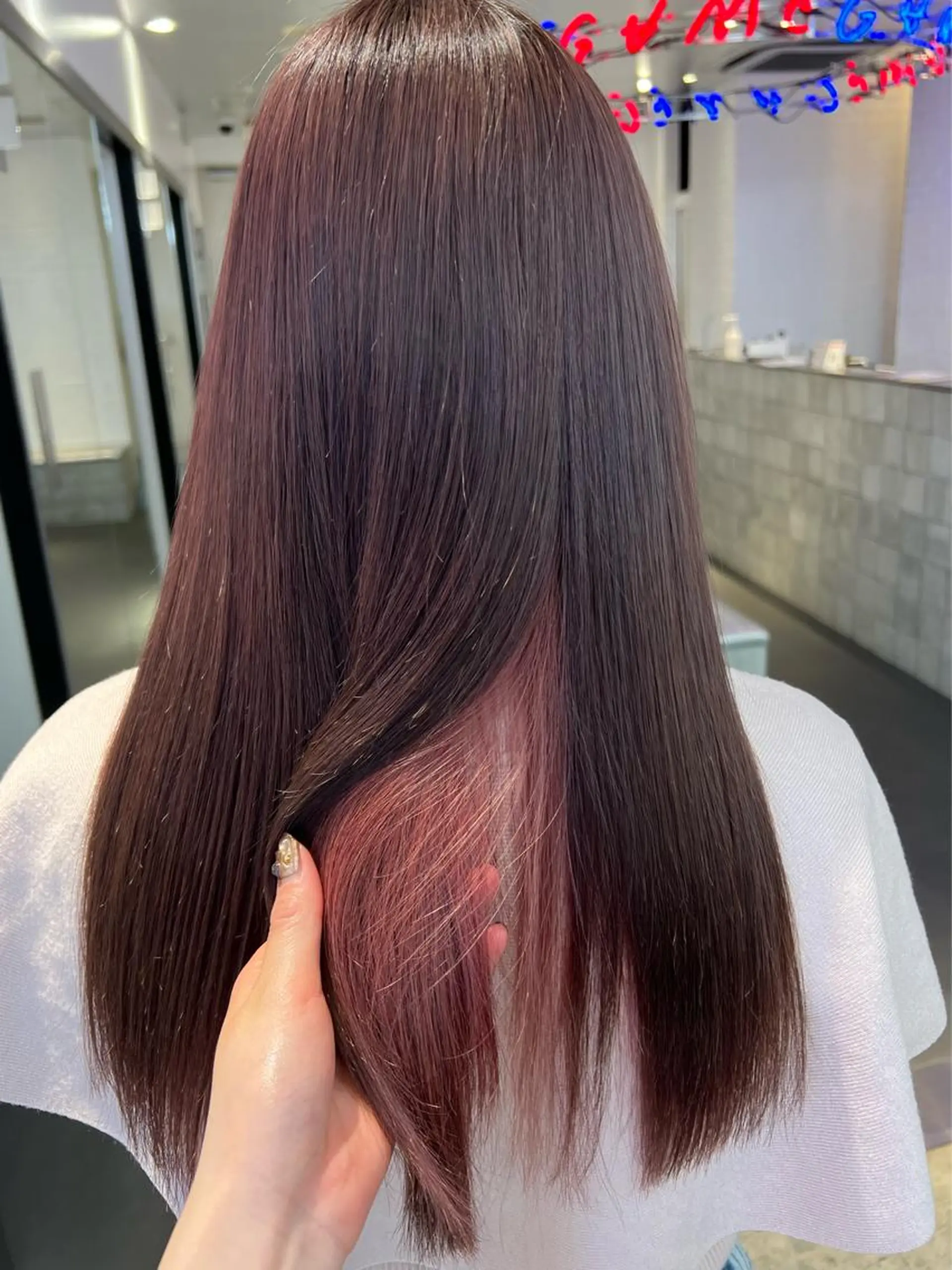 ロング カラー ヘアカラー トリートメント 🌼動き×透明感🩵 ハイトーン/ナナのヘアスタイル