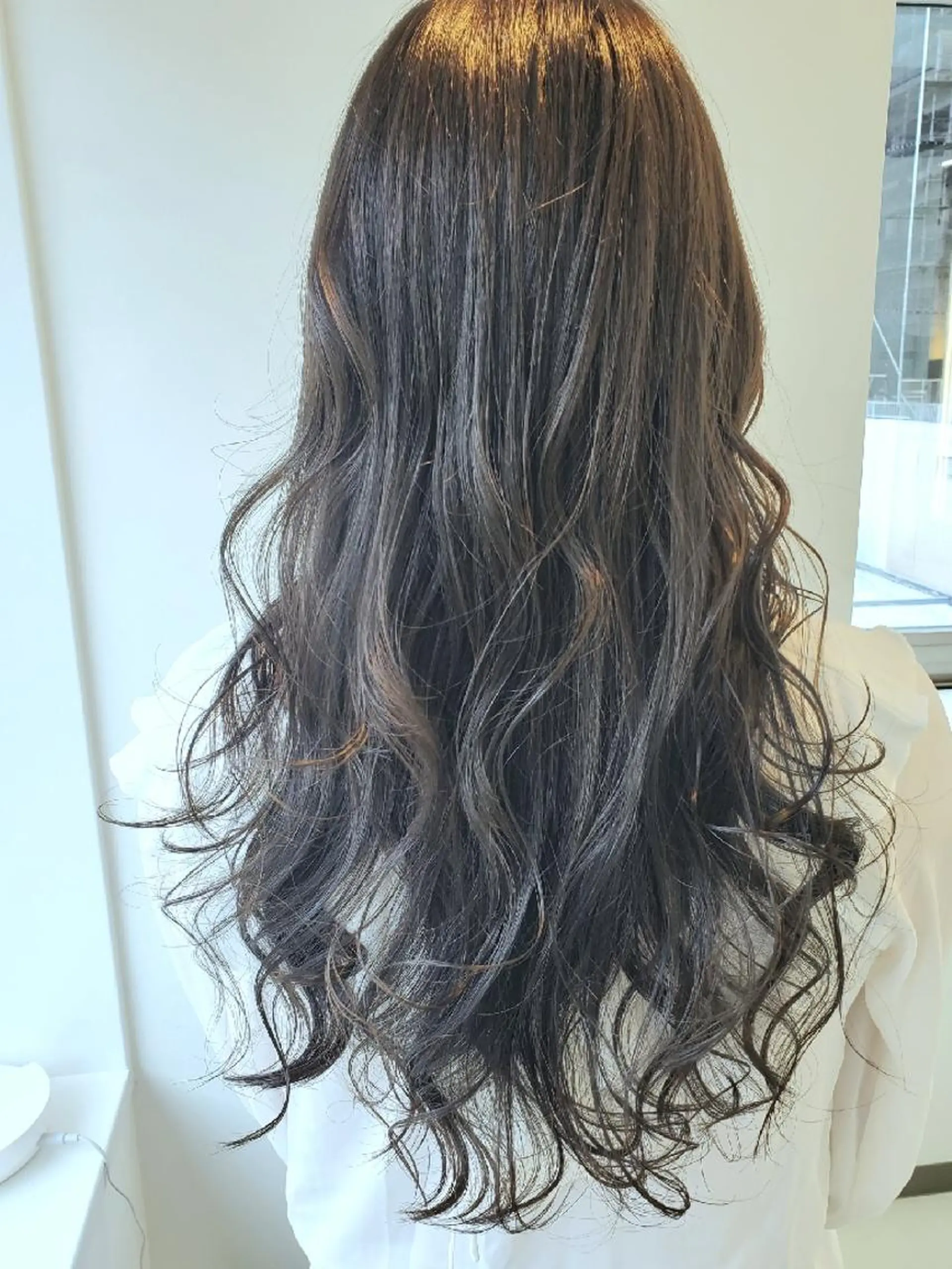 ロング カラー カット ヘアカラー マネージャー 西村優子のヘアスタイル