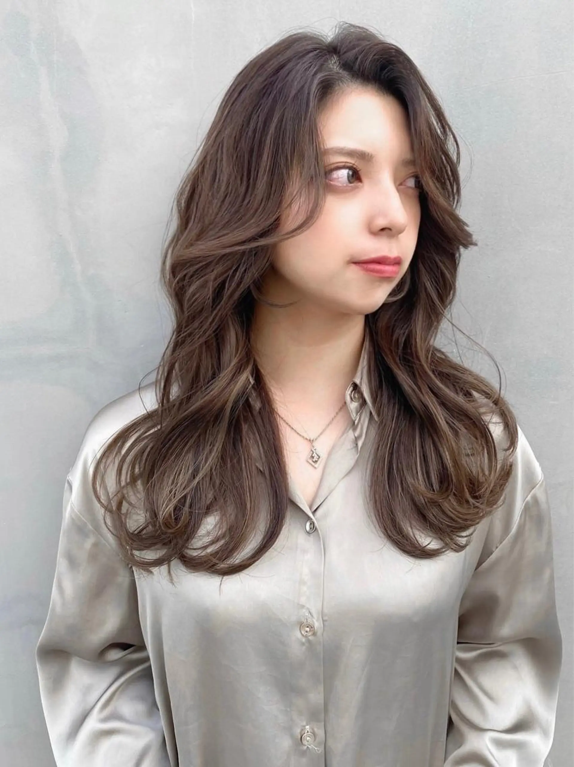 ロング カラー かきあげバング レイヤーカット レイヤー/顔周り /透明感🩶高橋大のヘアスタイル