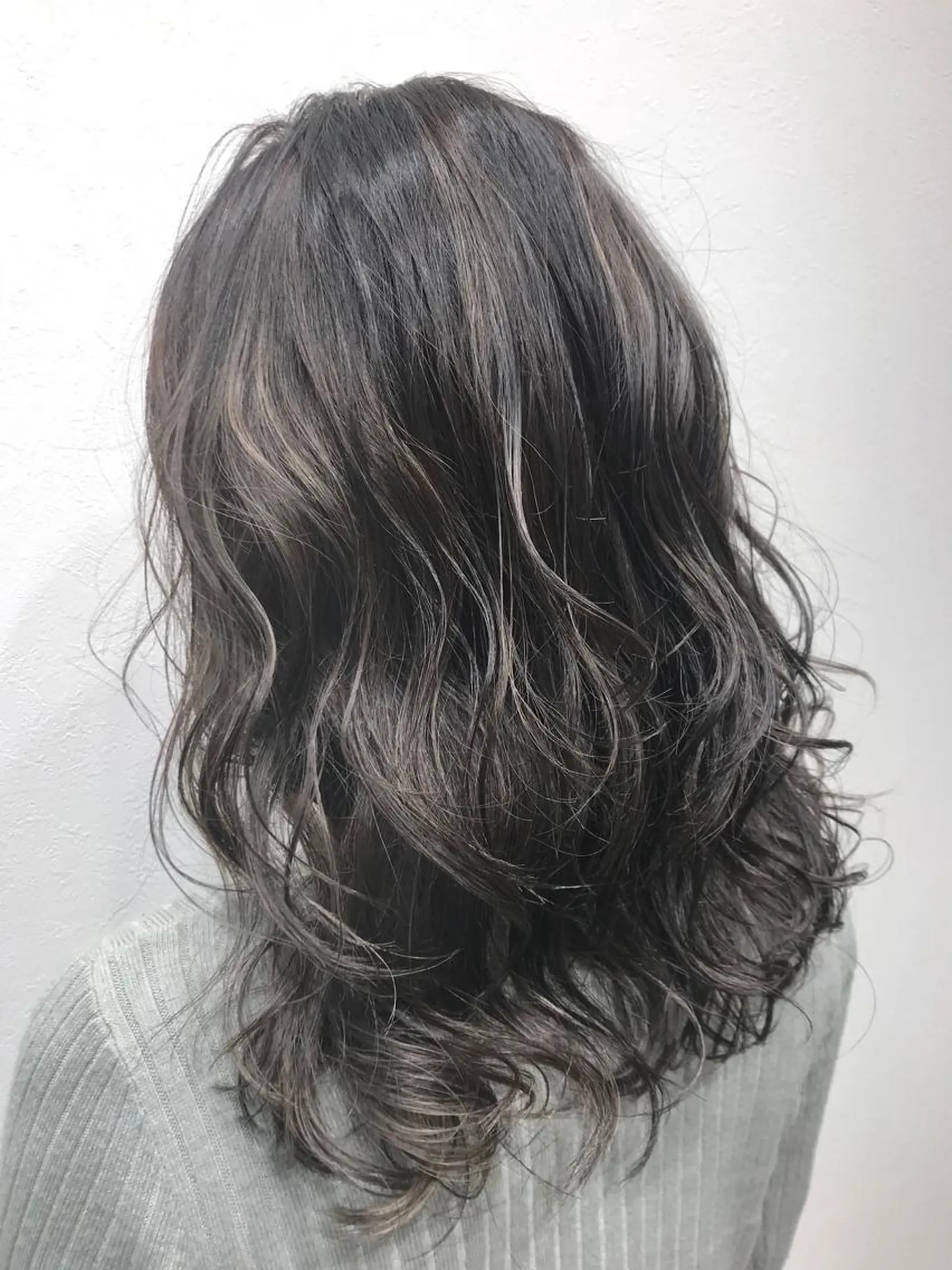 セミロング カラー 酸性ストレート/ブリ ーチなし/中村 匠のヘアスタイル