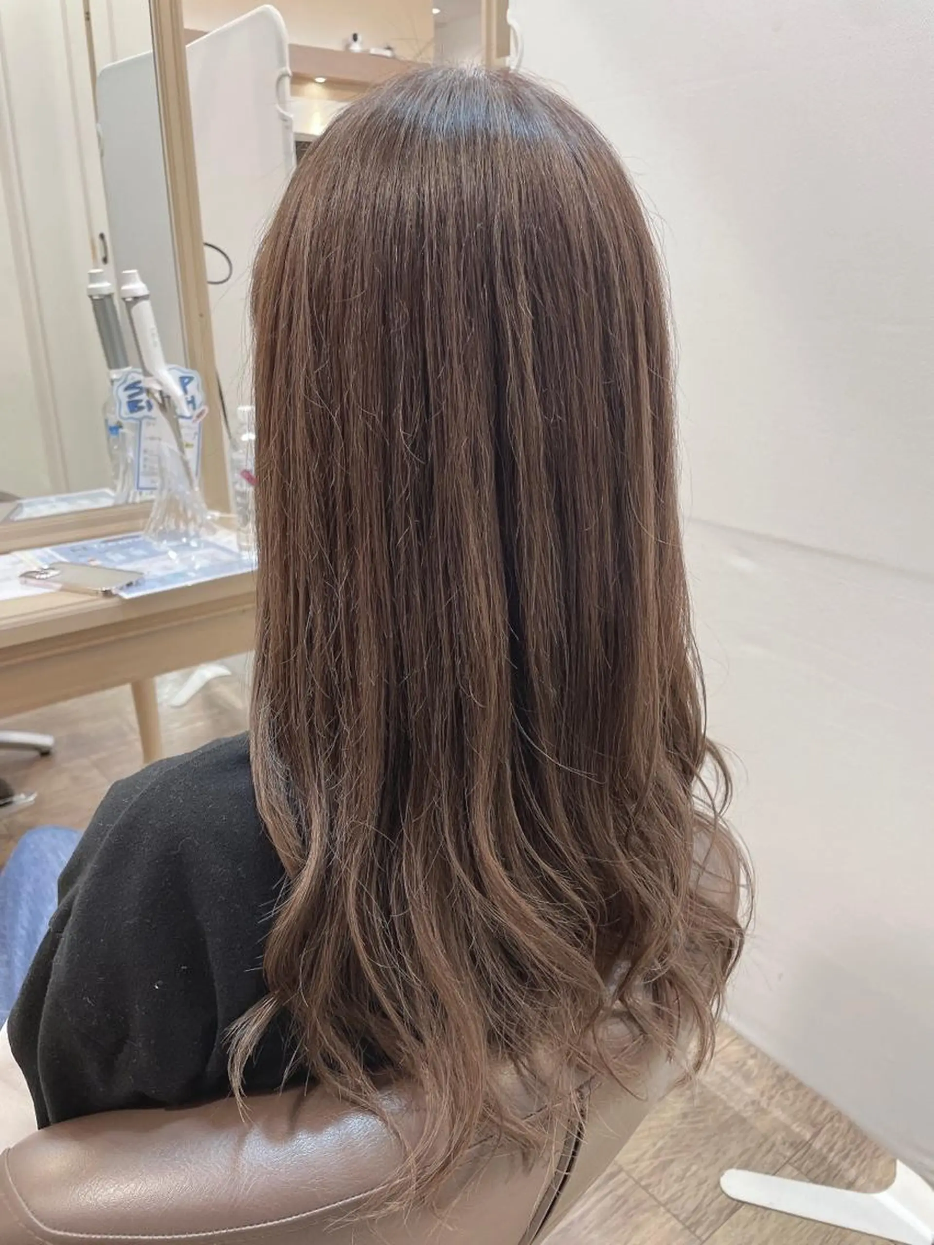 ロング カラー アッシュ ベージュカラー ハイライトカラー ハイライト カット ヘアカラー トリートメント メンズパーマ🌀/ 中村郁未のヘアスタイル