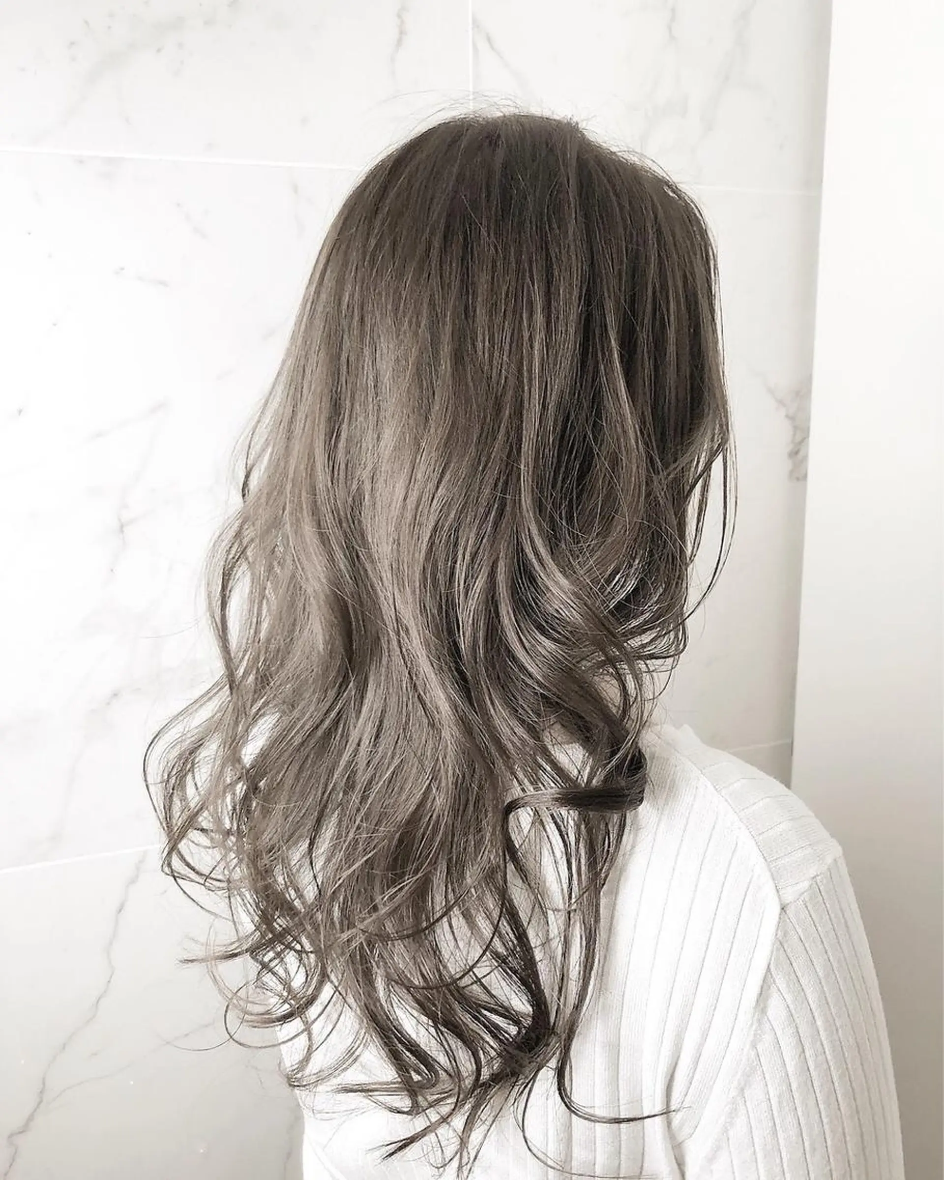 ロング カラー 髪質改善IENA店長 小泉拓のヘアスタイル