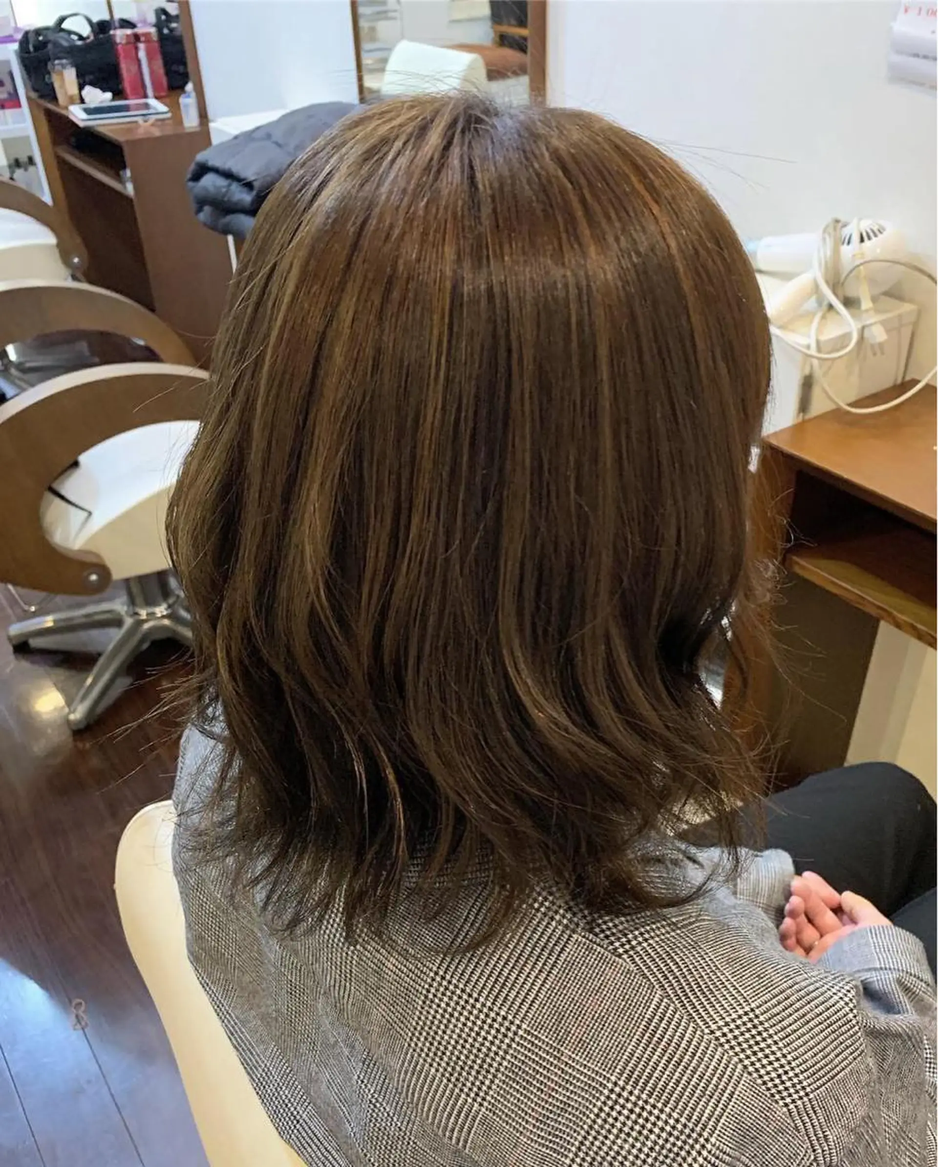 ミディアム カラー ハイライトカラー ハイライト KARIOCA HEAD DESIGN所属・Sakairi Yunaのヘアスタイル