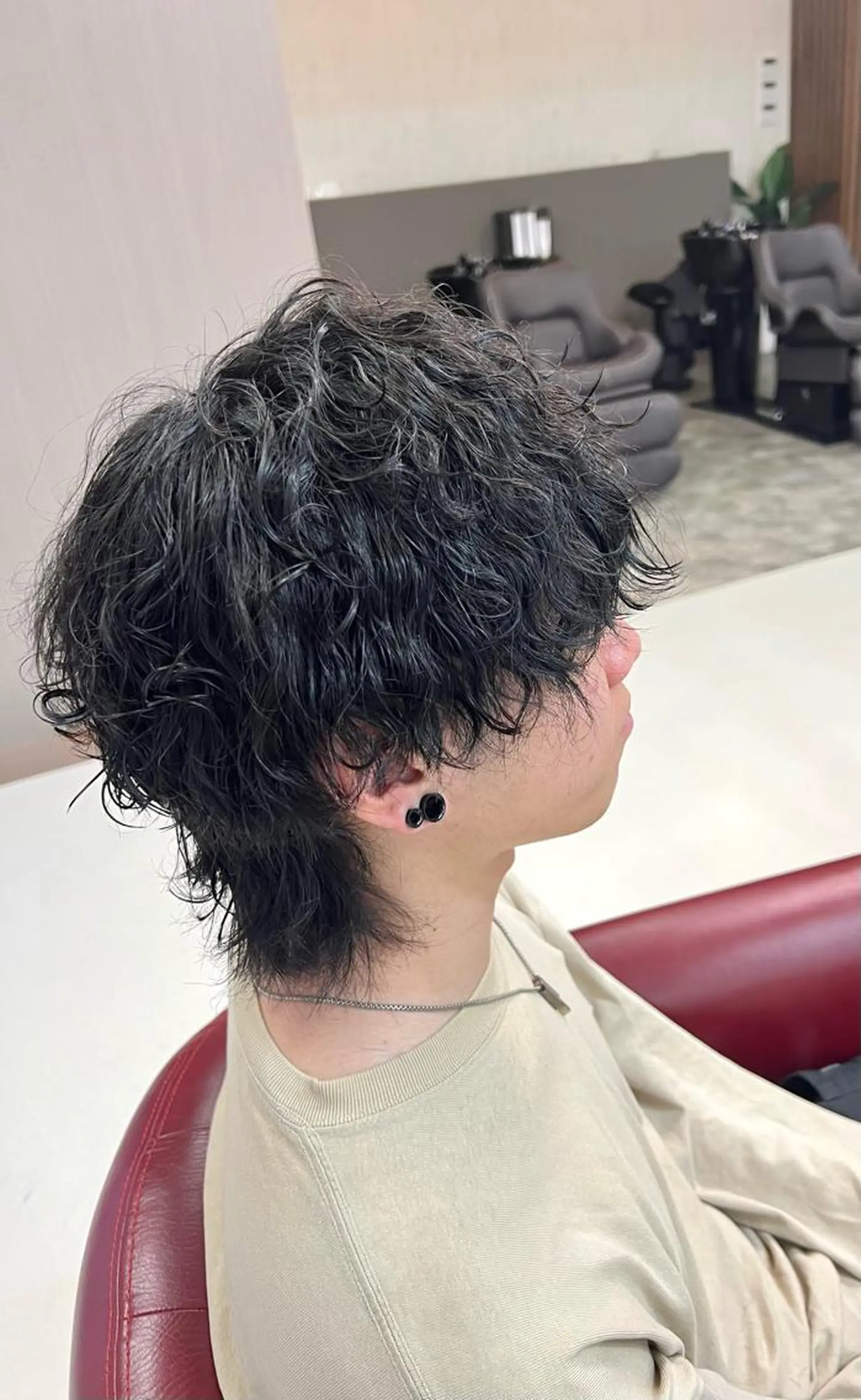 ショート パーマ メンズ 波巻きパーマ メンズウルフカット ウルフカット KEN 🌟のヘアスタイル