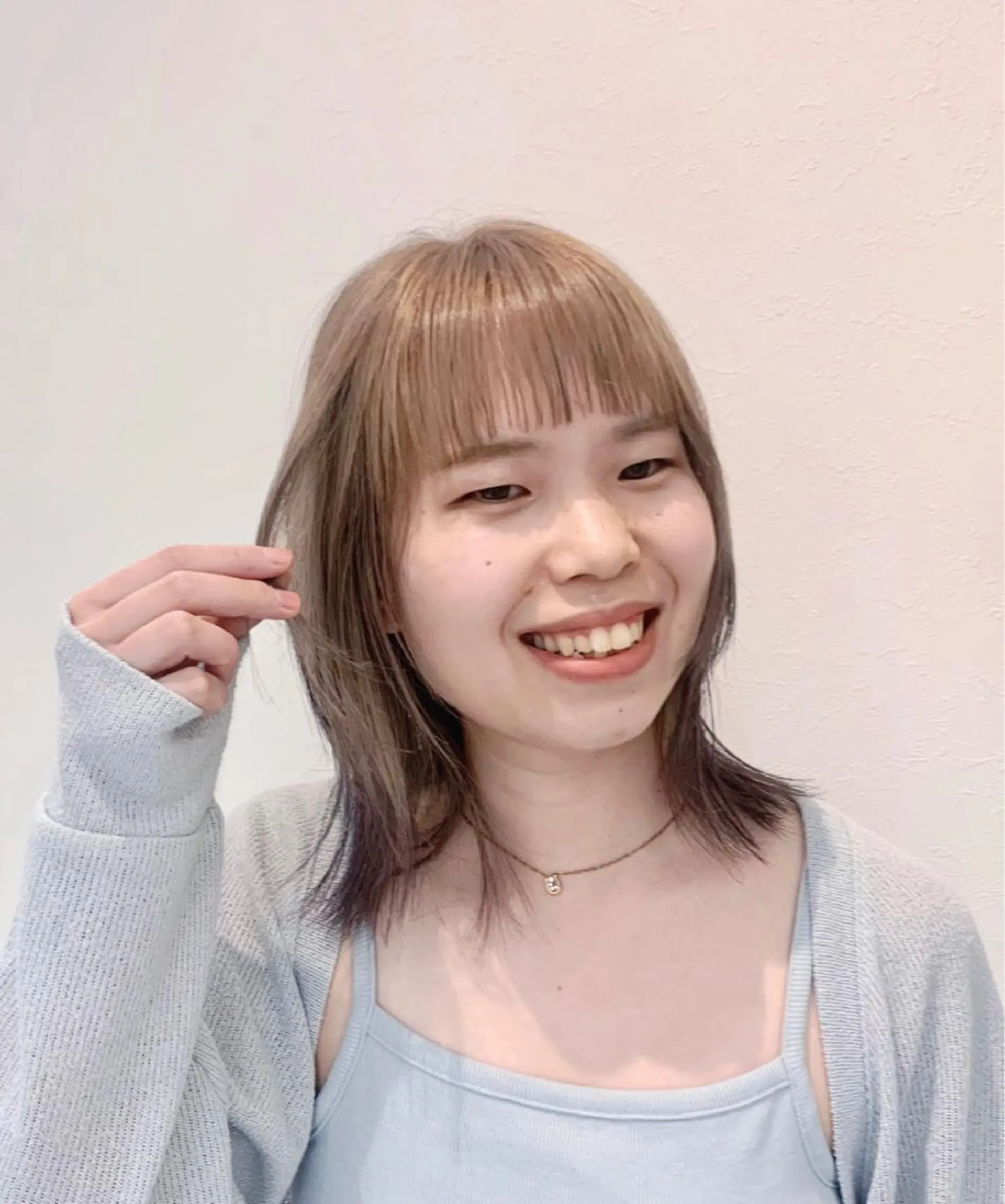 ミディアム カラー ブリーチ ダブルカラー カット ヘアカラー トリートメント 竹村 恵功代のヘアスタイル