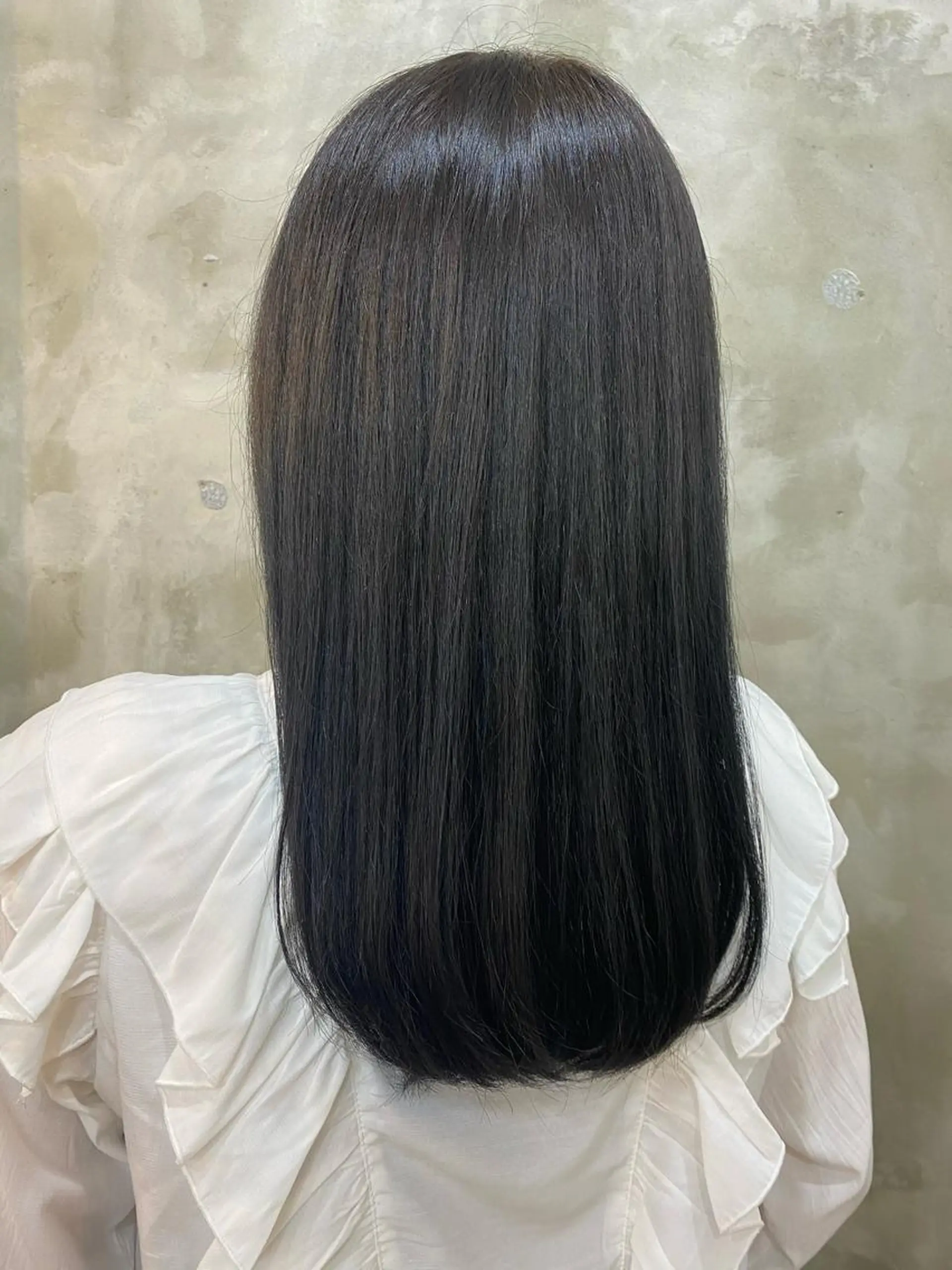 ロング カラー ヘアアレンジ 黒髪 ブルーカラー ブルーブラック eTONe所属・志賀 あずみのヘアスタイル