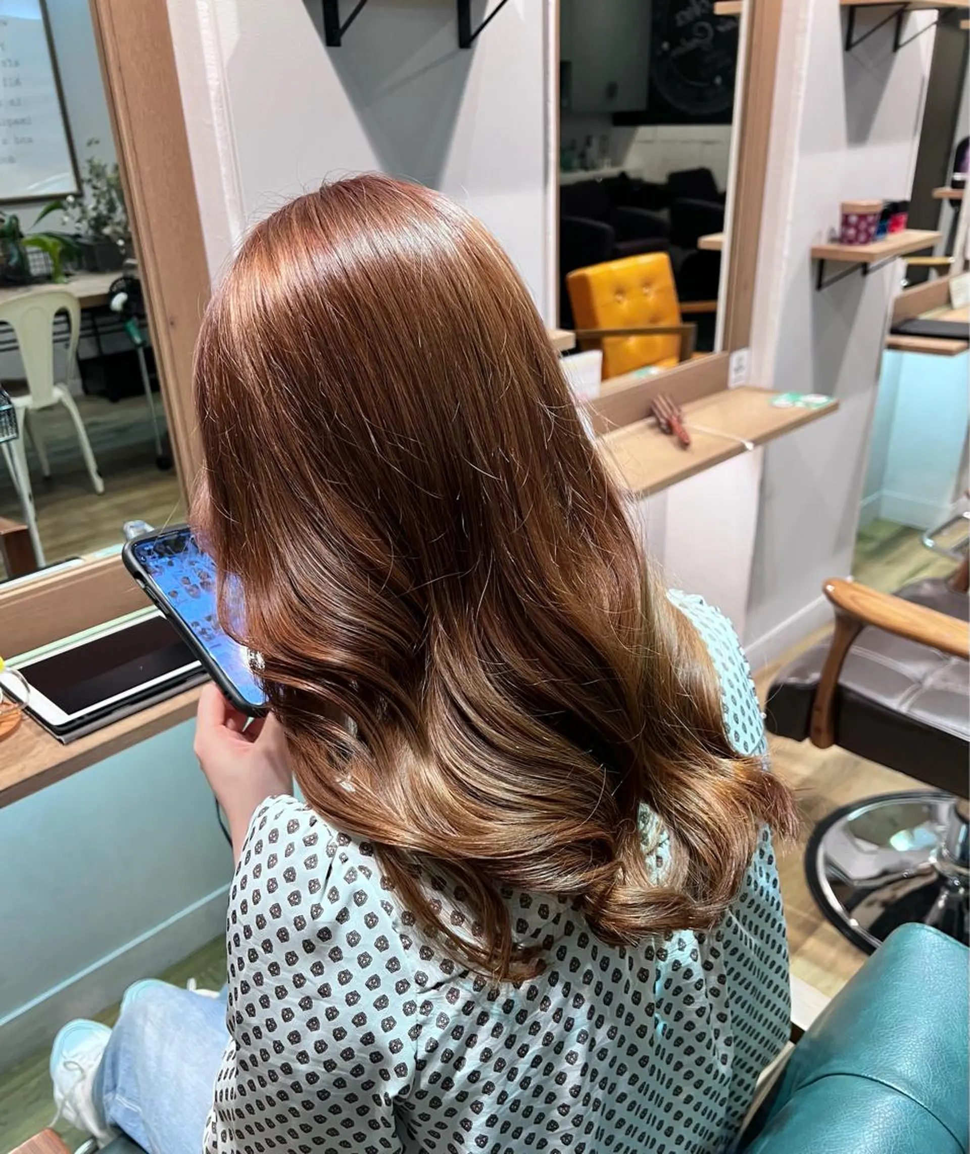 ロング カラー ブラウンカラー オレンジ ピンクカラー ヘアカラー トリートメント ツキダテ ユイのヘアスタイル