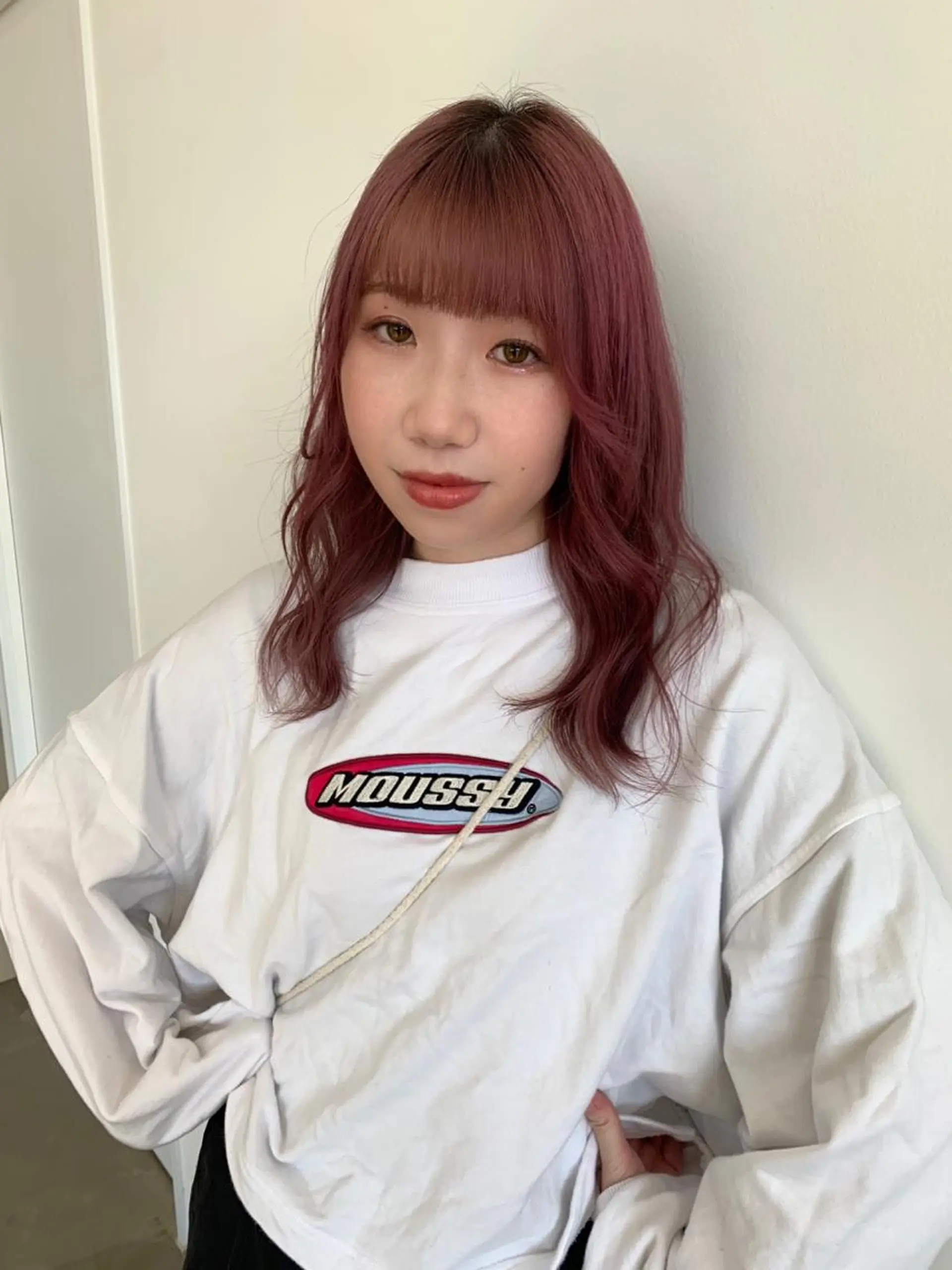 セミロング カラー カシス ピンクカラー YU KIのヘアスタイル