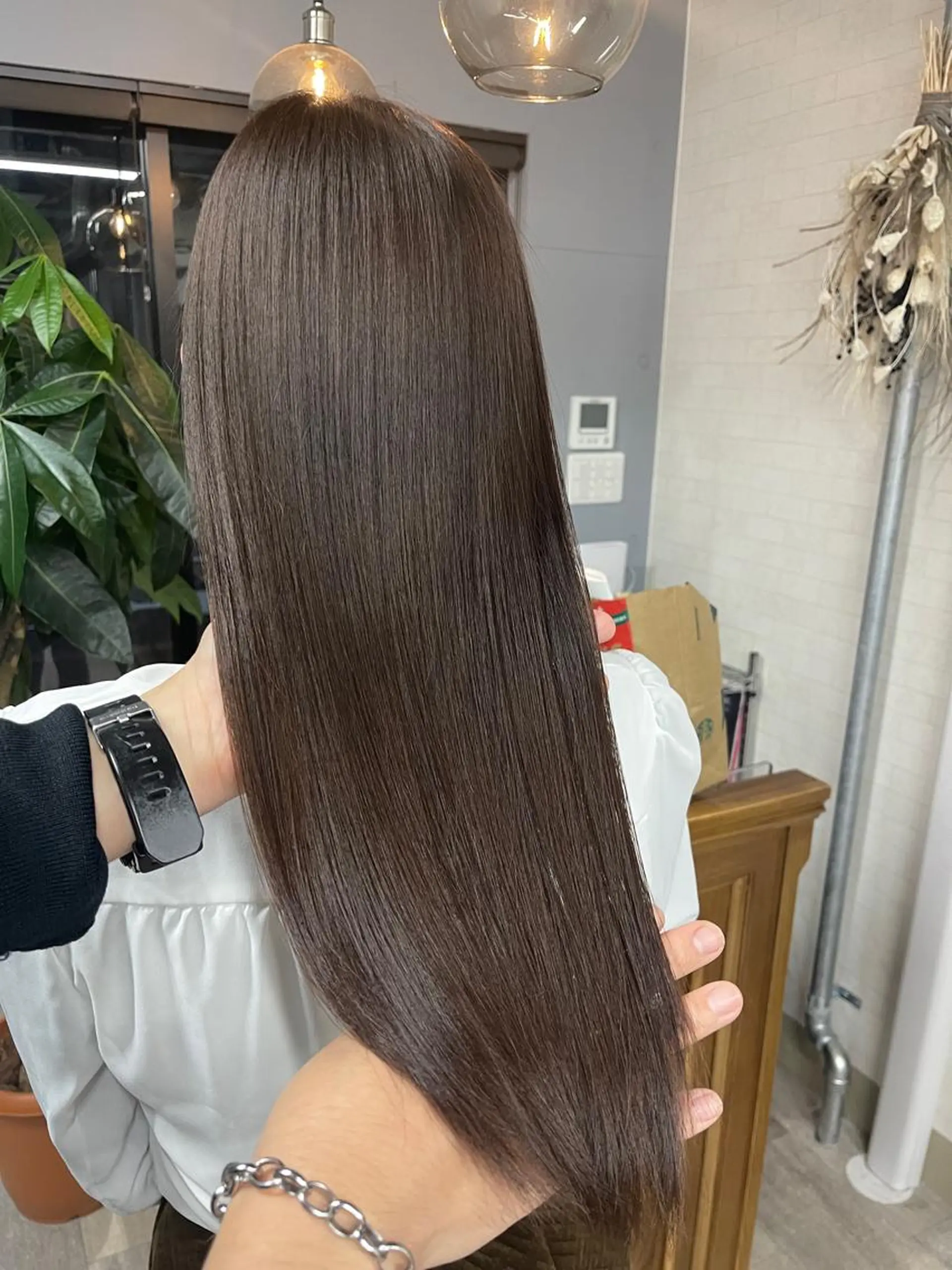 セミロング 髪質改善 縮毛矯正 darts所属・松永 雄樹のヘアスタイル