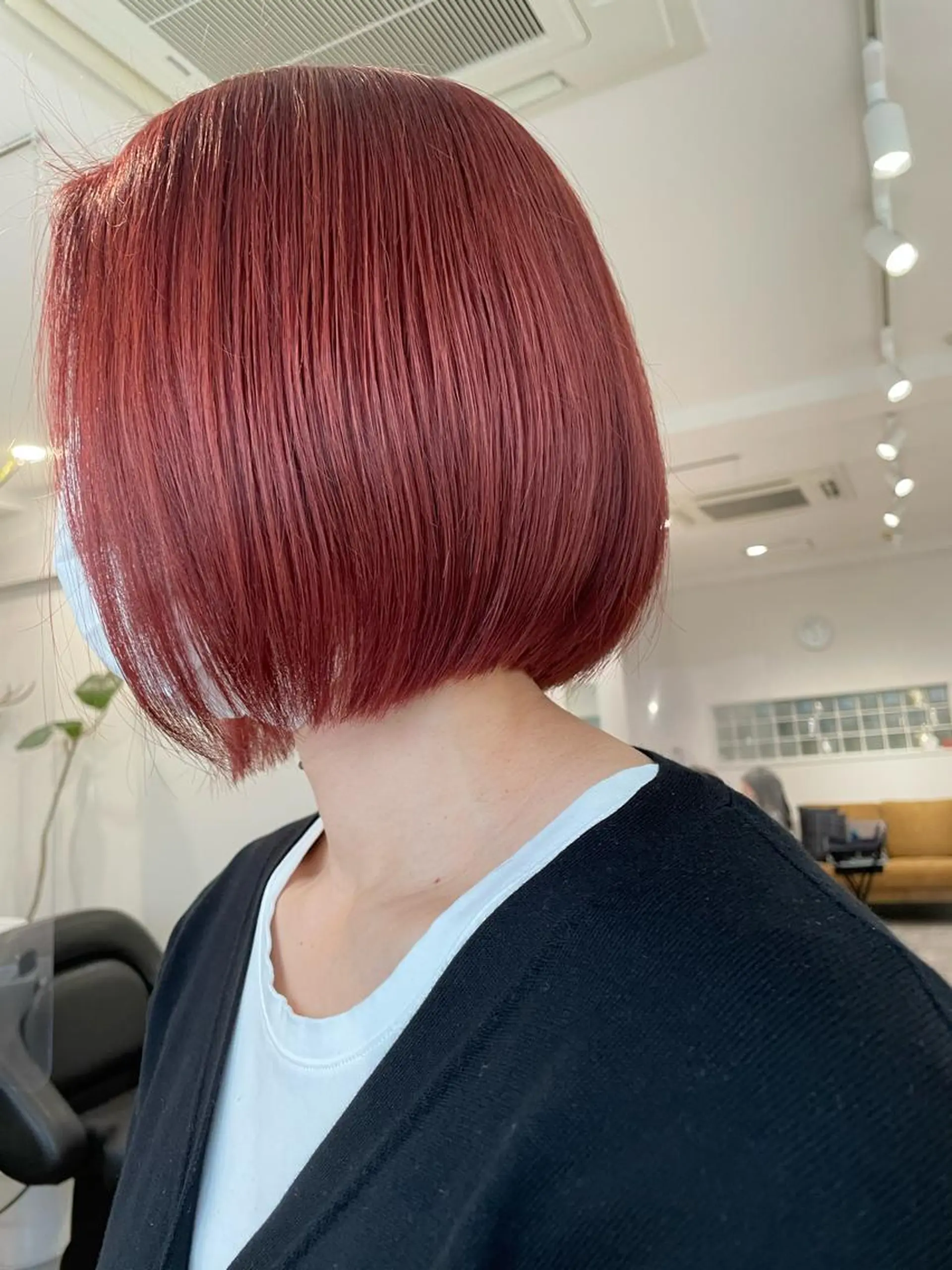 ショート カラー ピンクカラー レッドカラー ヘアカラー 京都美容師 塩のヘアスタイル