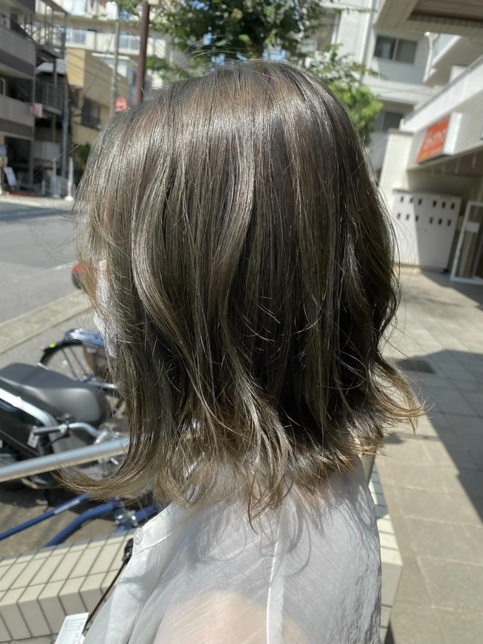 ミディアム カラー グレージュ オリーブグレージュ オリーブグレー 【店長】野呂 隼人のヘアスタイル