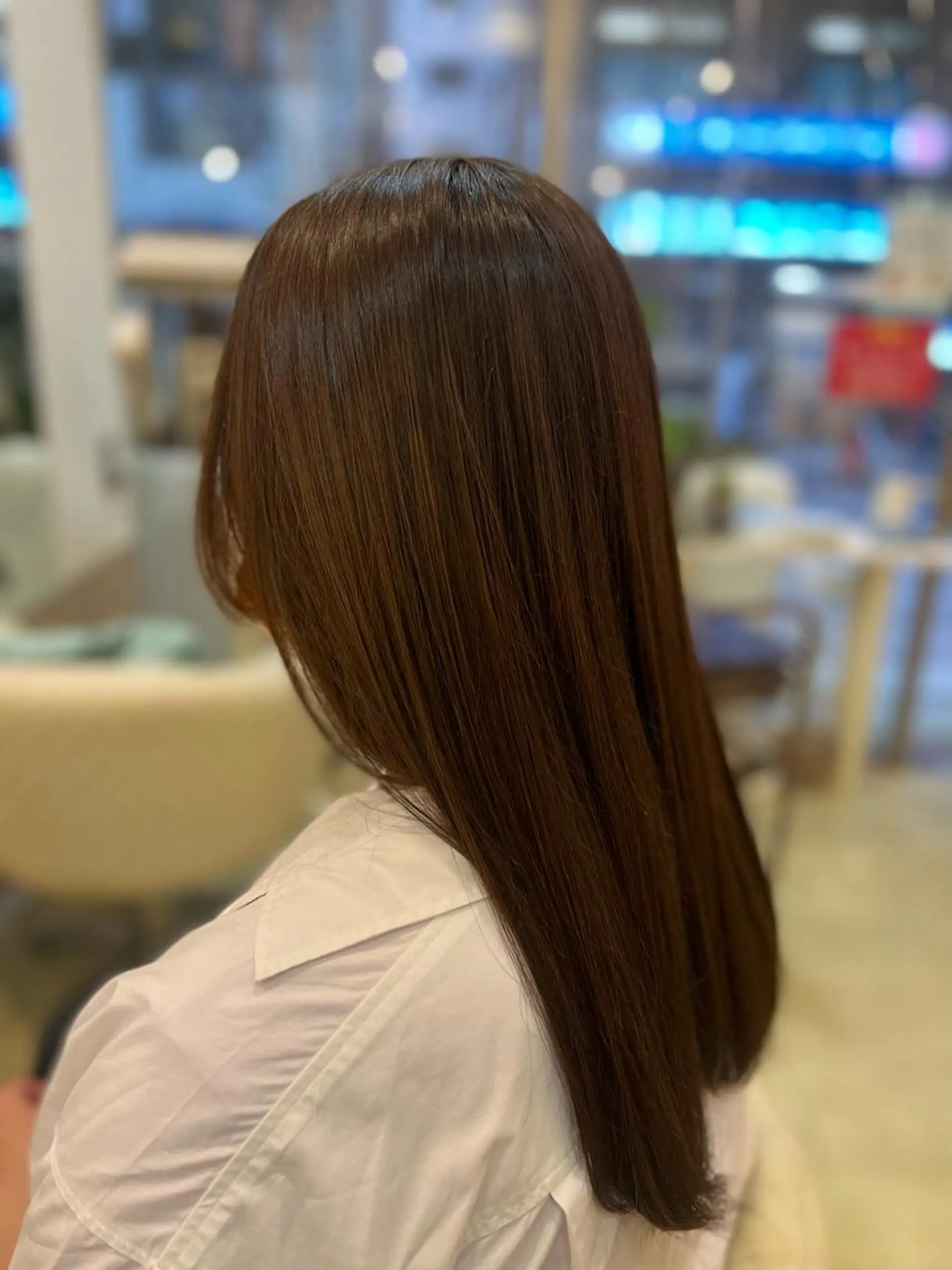 ロング カラー アッシュ カット トリートメント ヘッドスパ 大西 七海のヘアスタイル