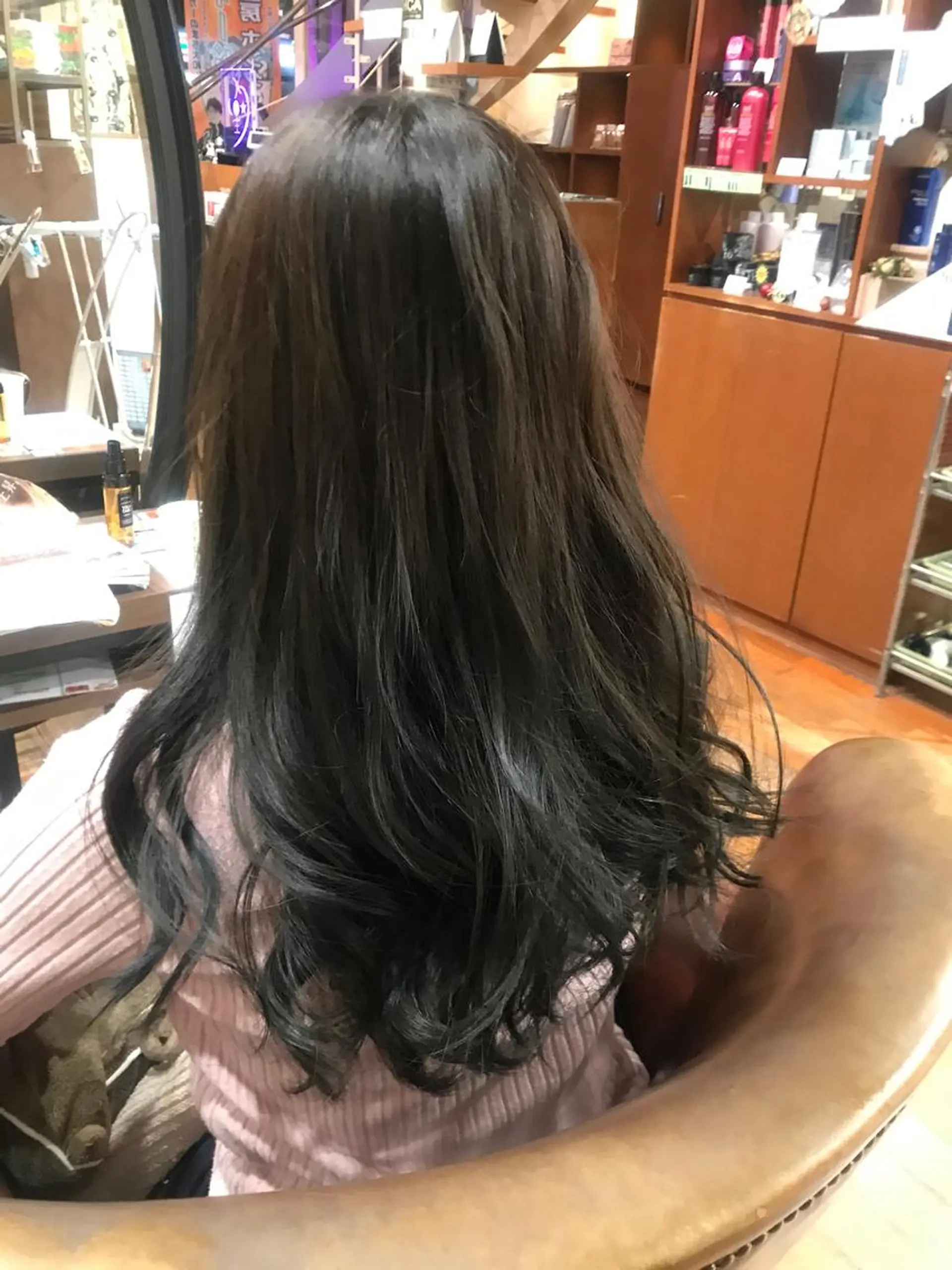 ロング カラー アッシュ ブリーチ コロレ所属・赤松 孝亮のヘアスタイル