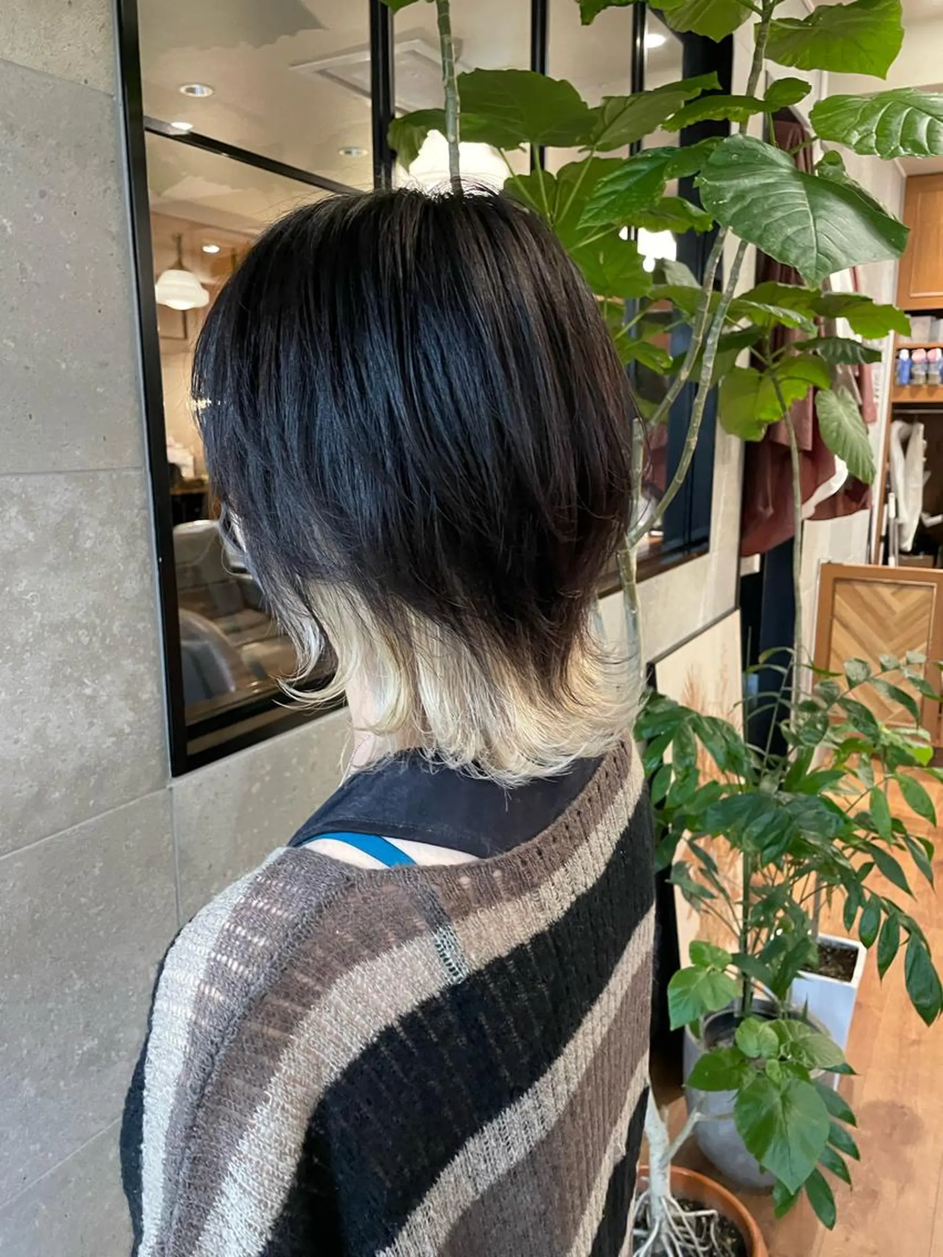 ミディアム カラー 人気のレイヤーカット TAROのヘアスタイル