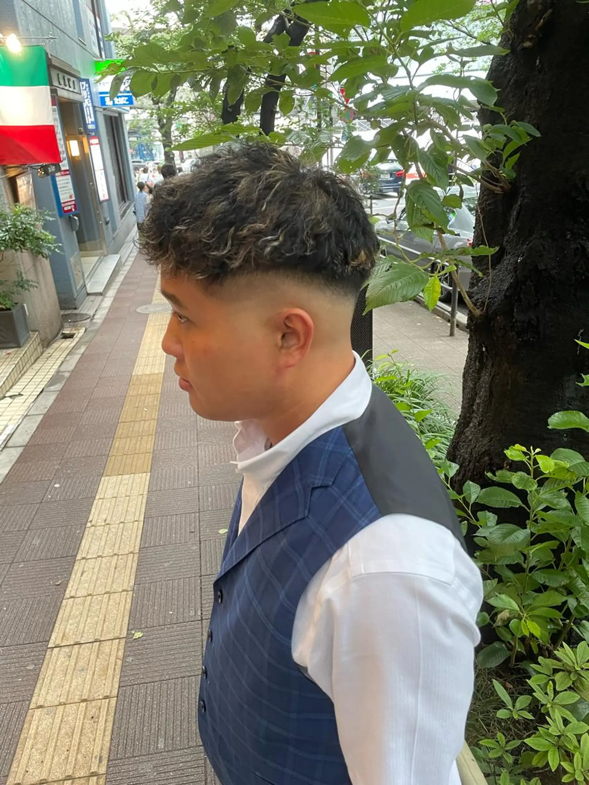 カラー メンズ フェードカット メンズメッシュ スキンフェード メッシュ ヘアカラー トリートメント Le'a所属・渋谷/フェード/ 國分 翔のヘアスタイル